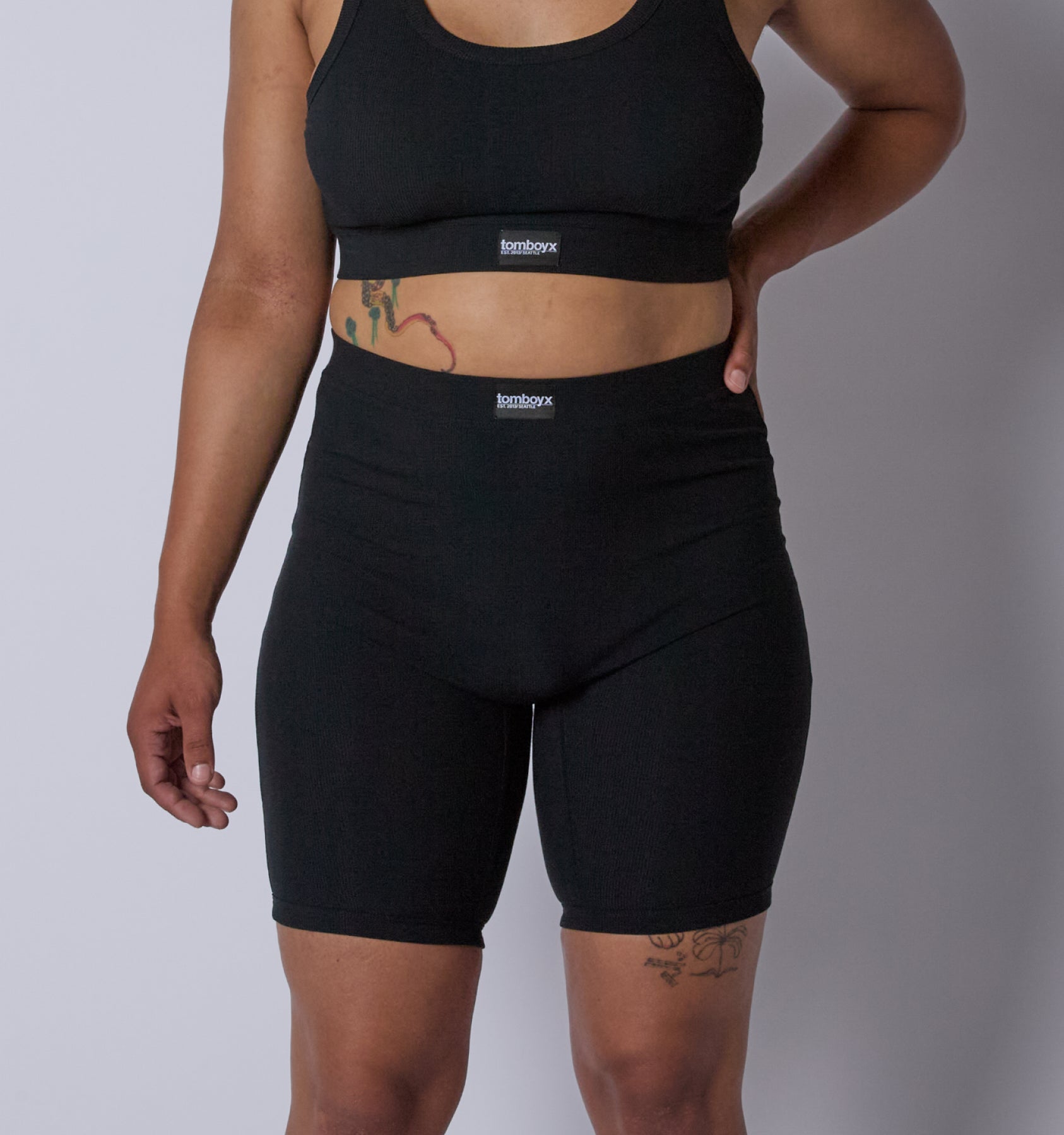 Model:Vera-Camille is 5'9" and wearing a size Medium