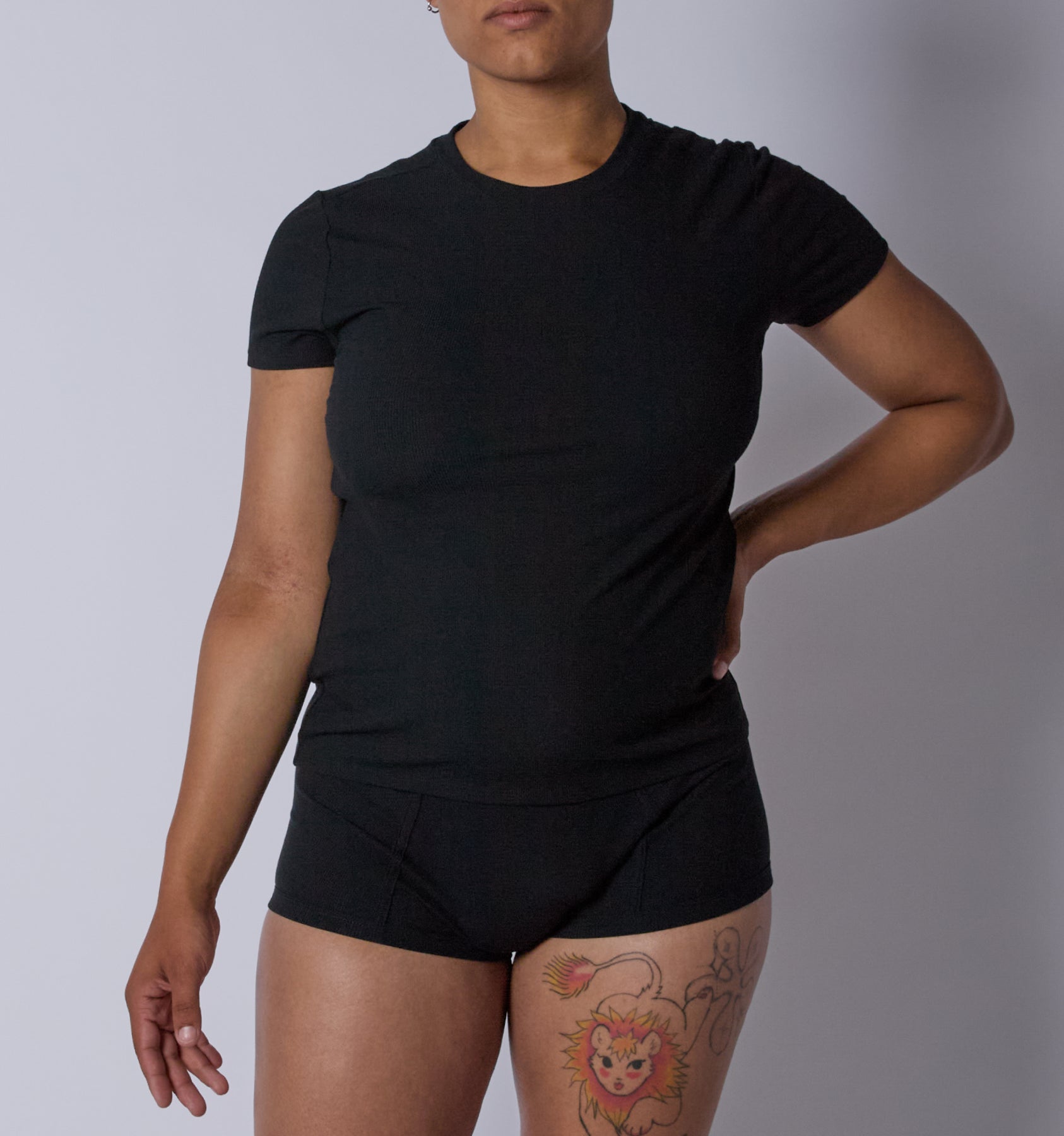 Model:Vera-Camille is 5'9" and wearing a size Medium