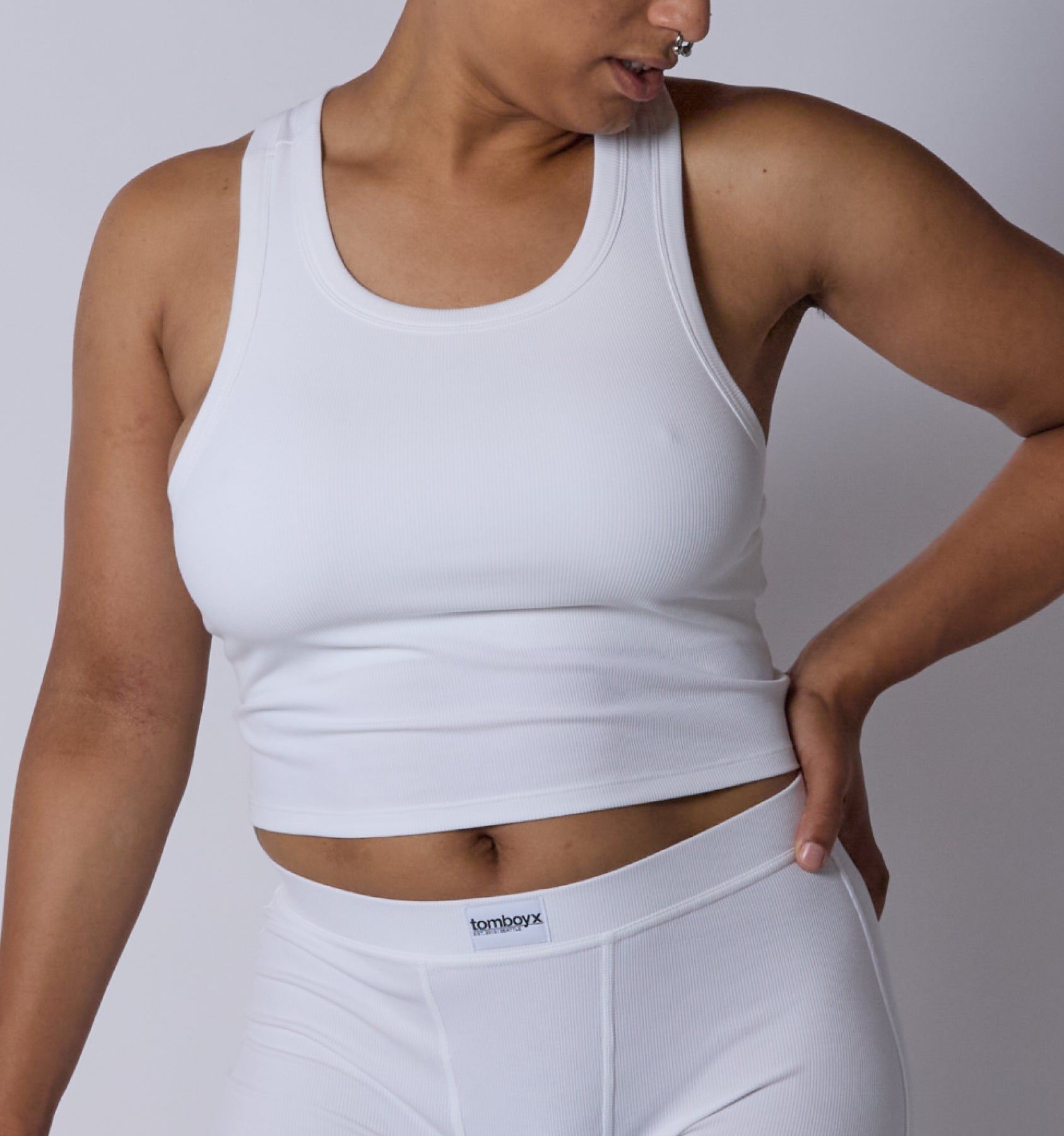 Model:Vera-Camille is 5'9" and wearing a size Medium