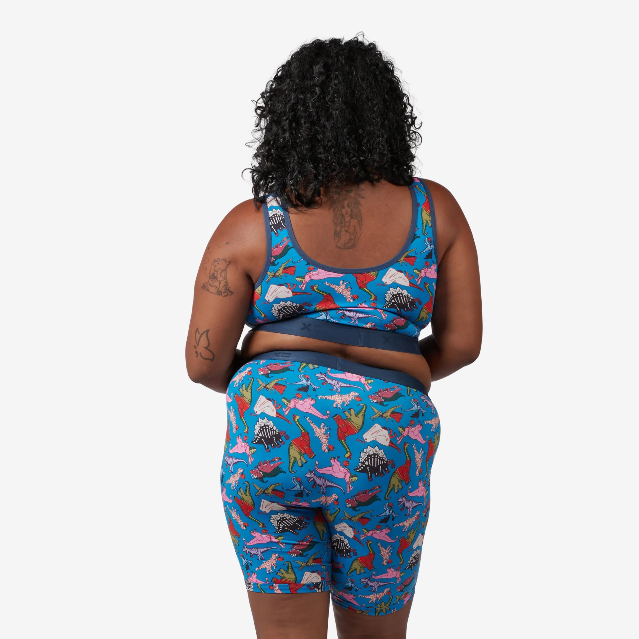 Model: Maliyah is 5'7" and wears a 2X