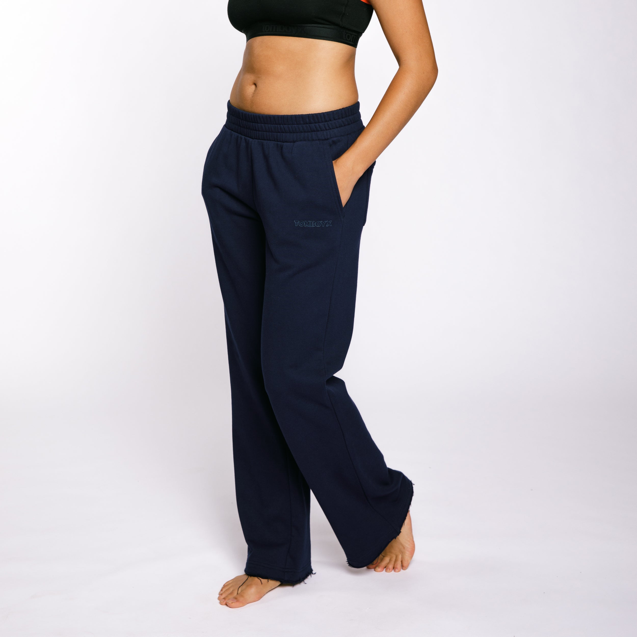 Model: Jules is 5'8" and wears a Small