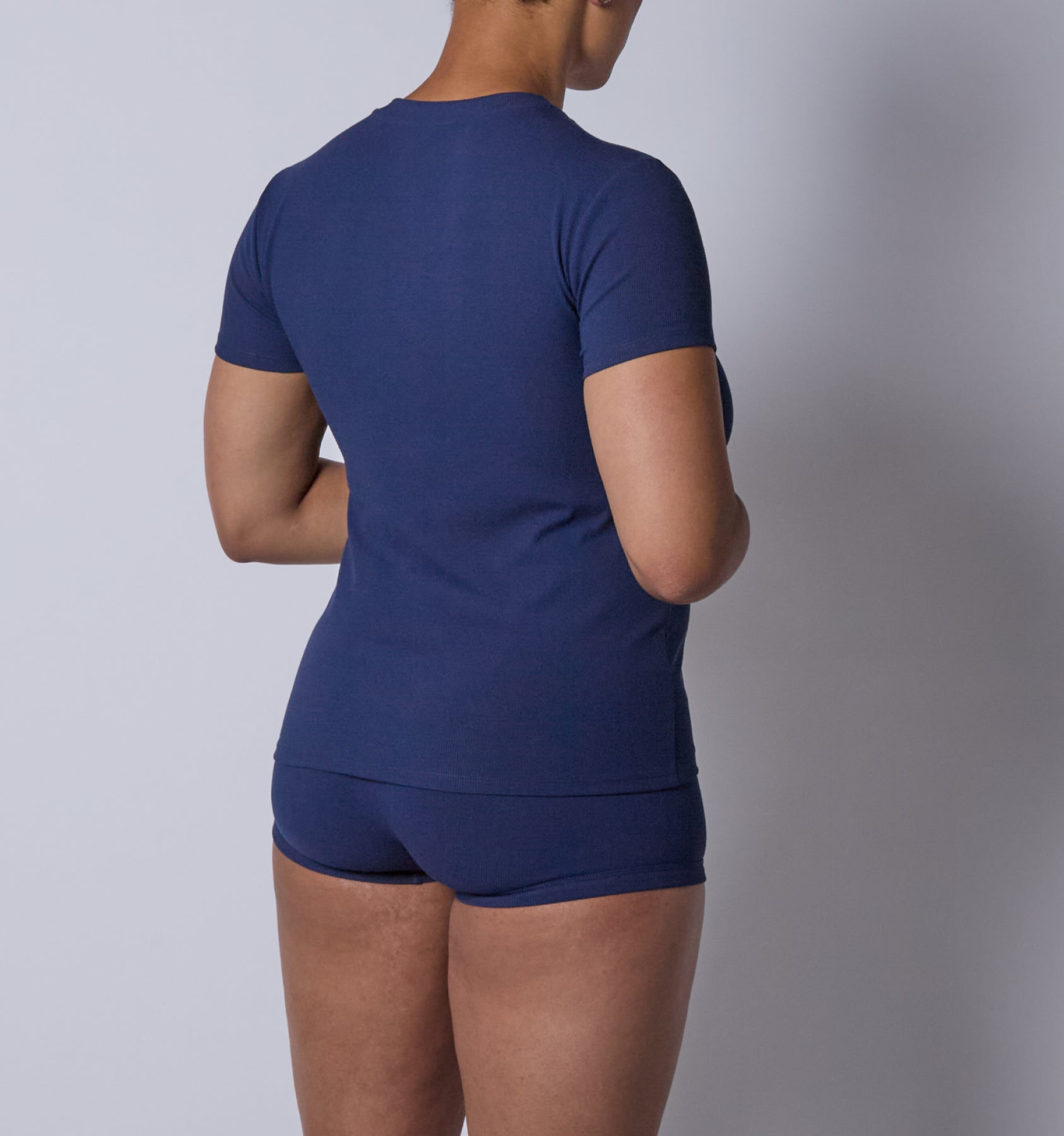 Model:Vera-Camille is 5'9" and wearing a size Medium