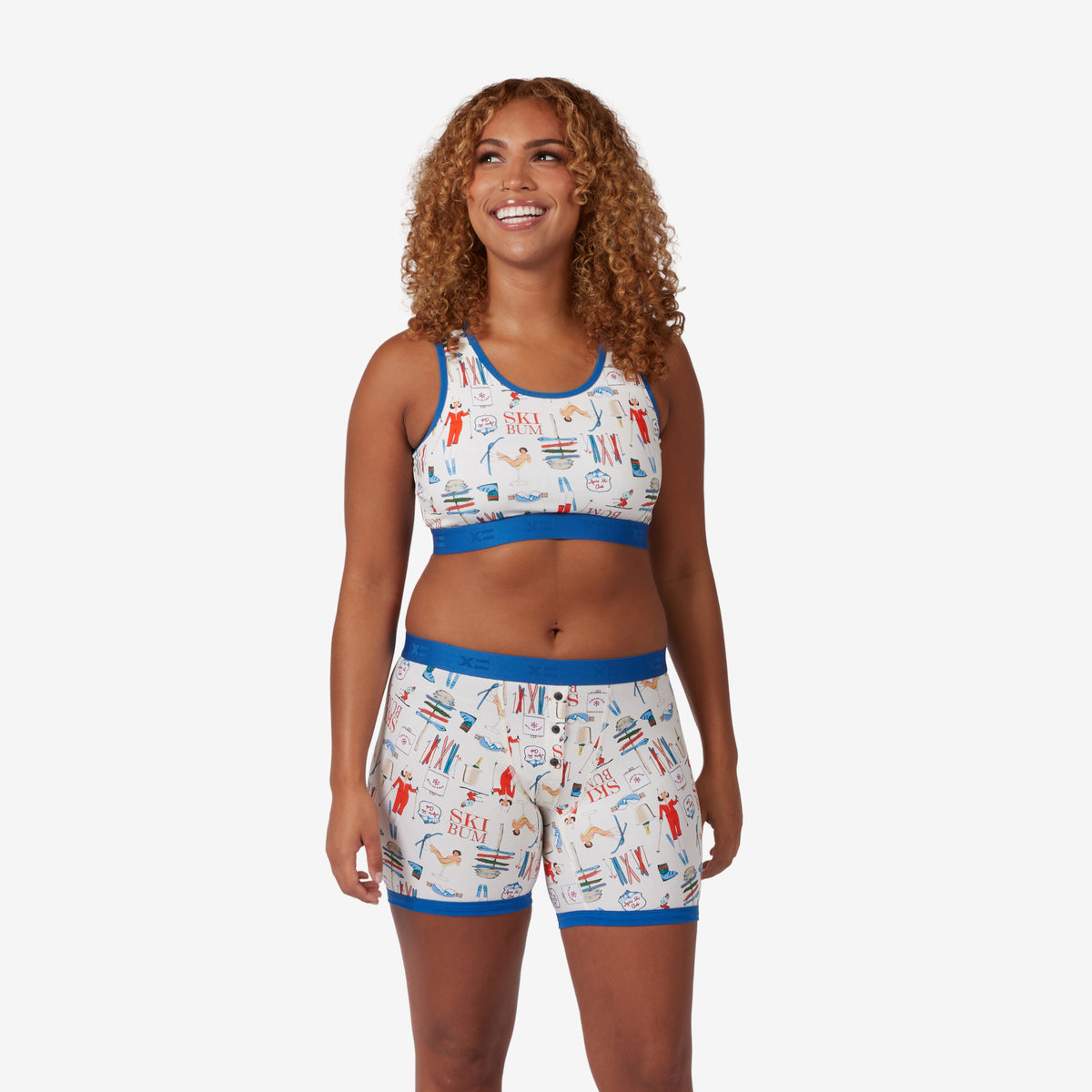 Model: Neveah is 5' 7" and wears a Medium