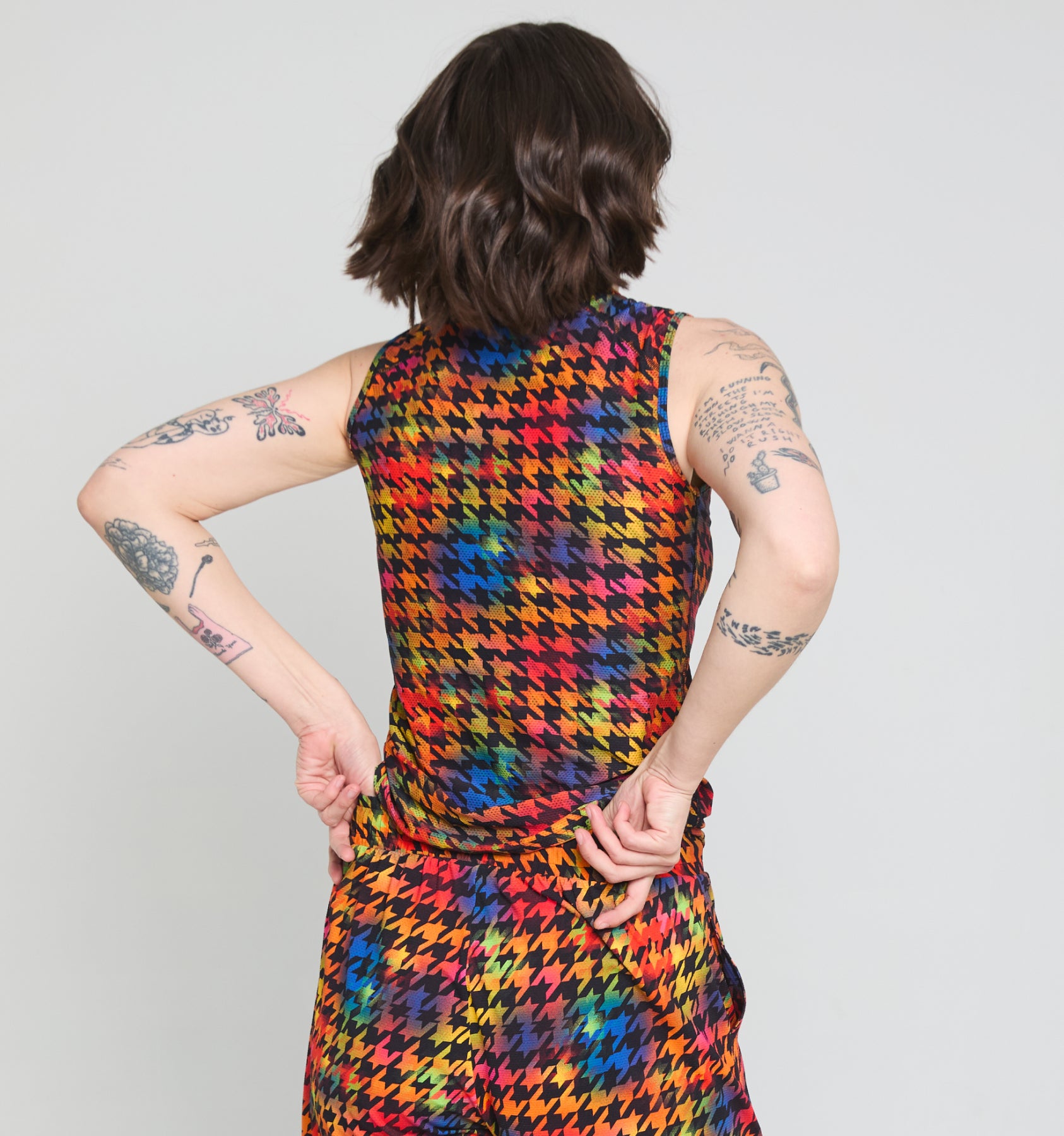 Solarmesh Tank - Rainbow Houndstooth