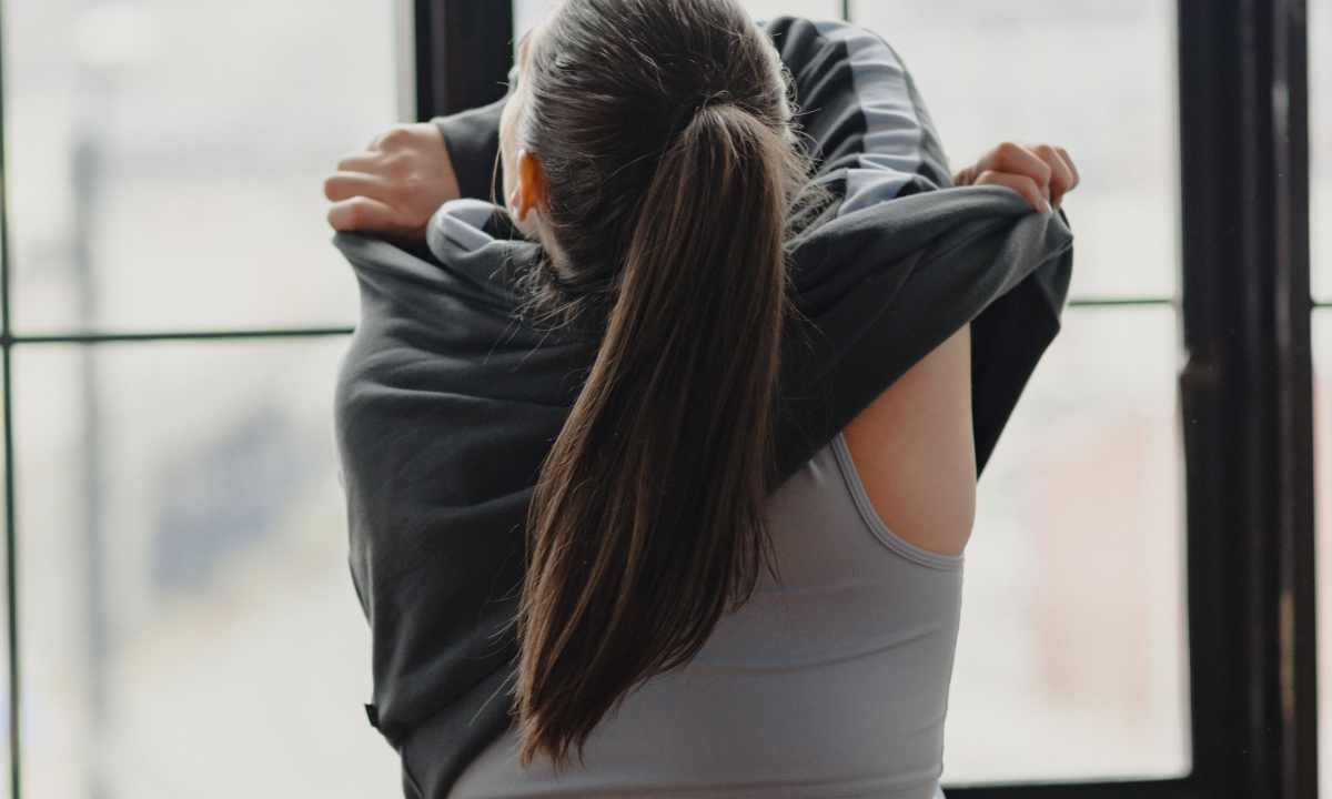 Types of Sweaters - Best Materials & When To Wear