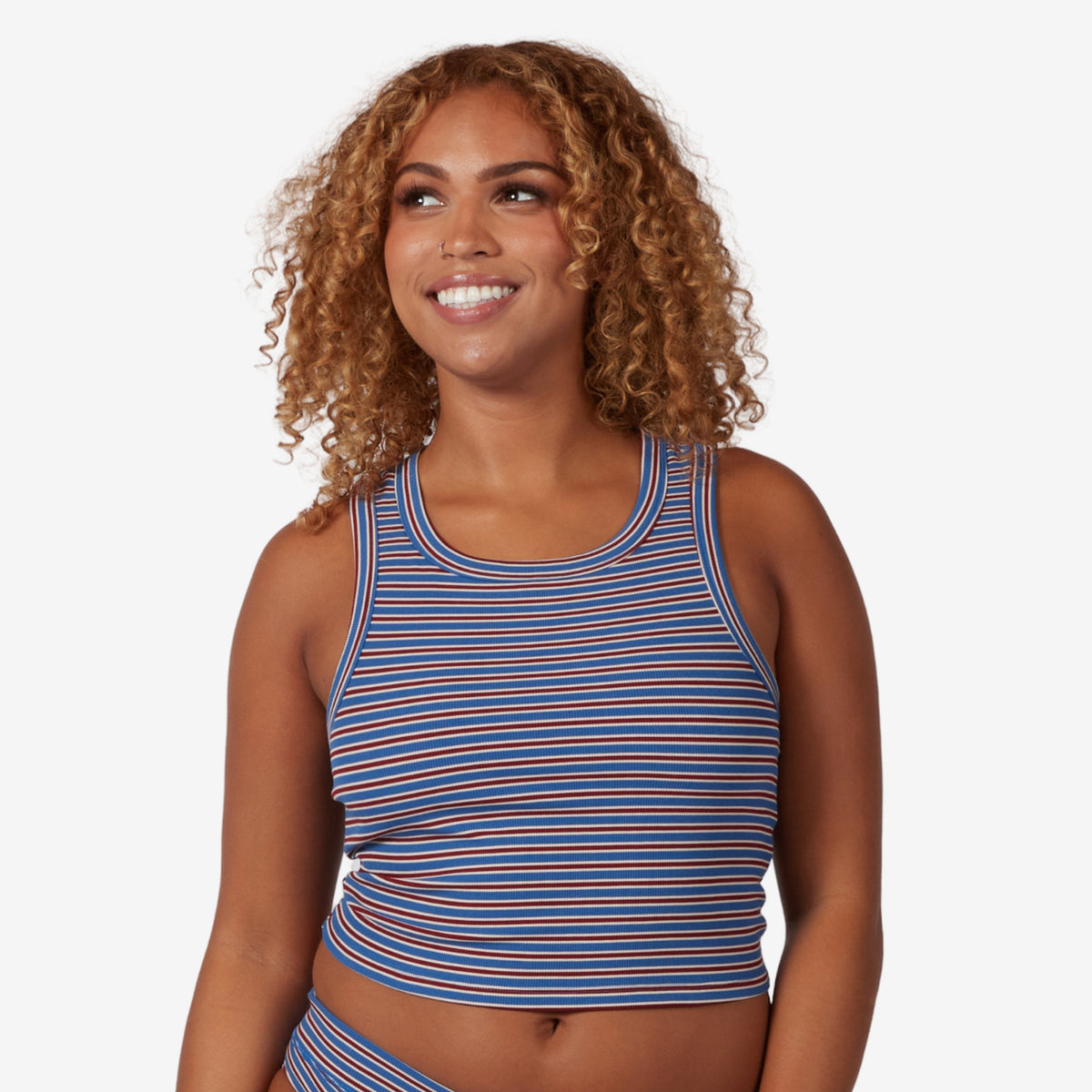 Model: Neveah is 5' 7" and wears a Medium