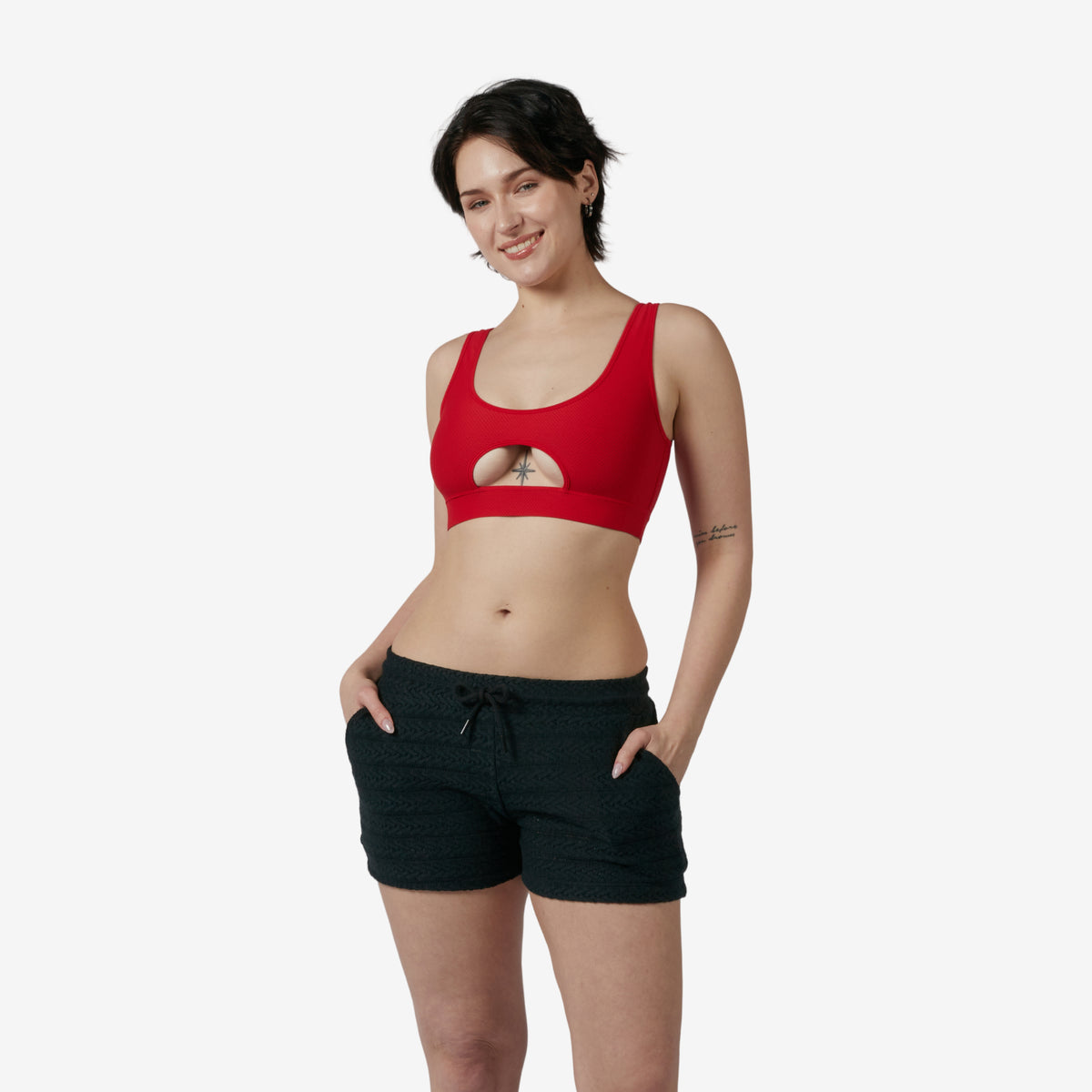 Model: Avery is 5'9" and wears a Medium