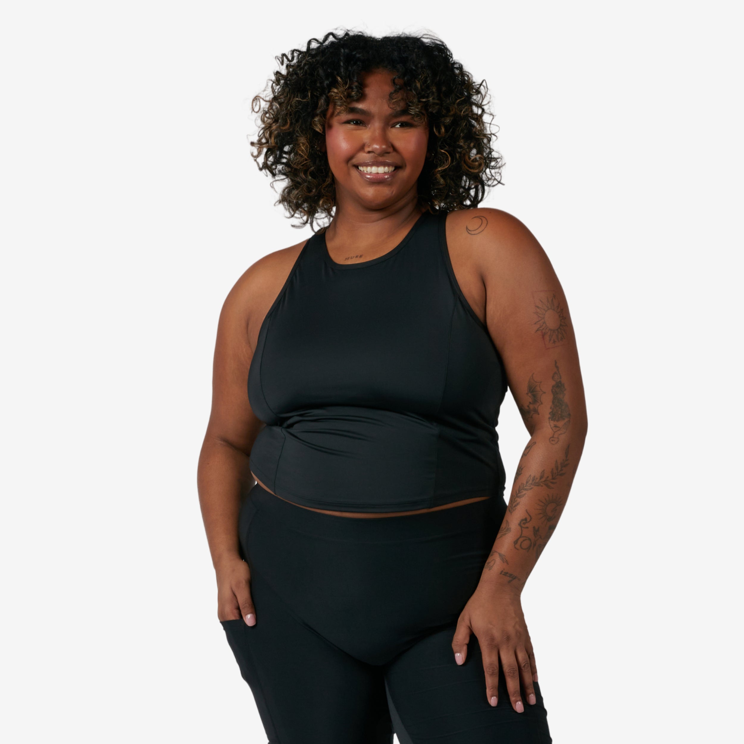 Model: Maliyah is 5'7" and wears a 2X