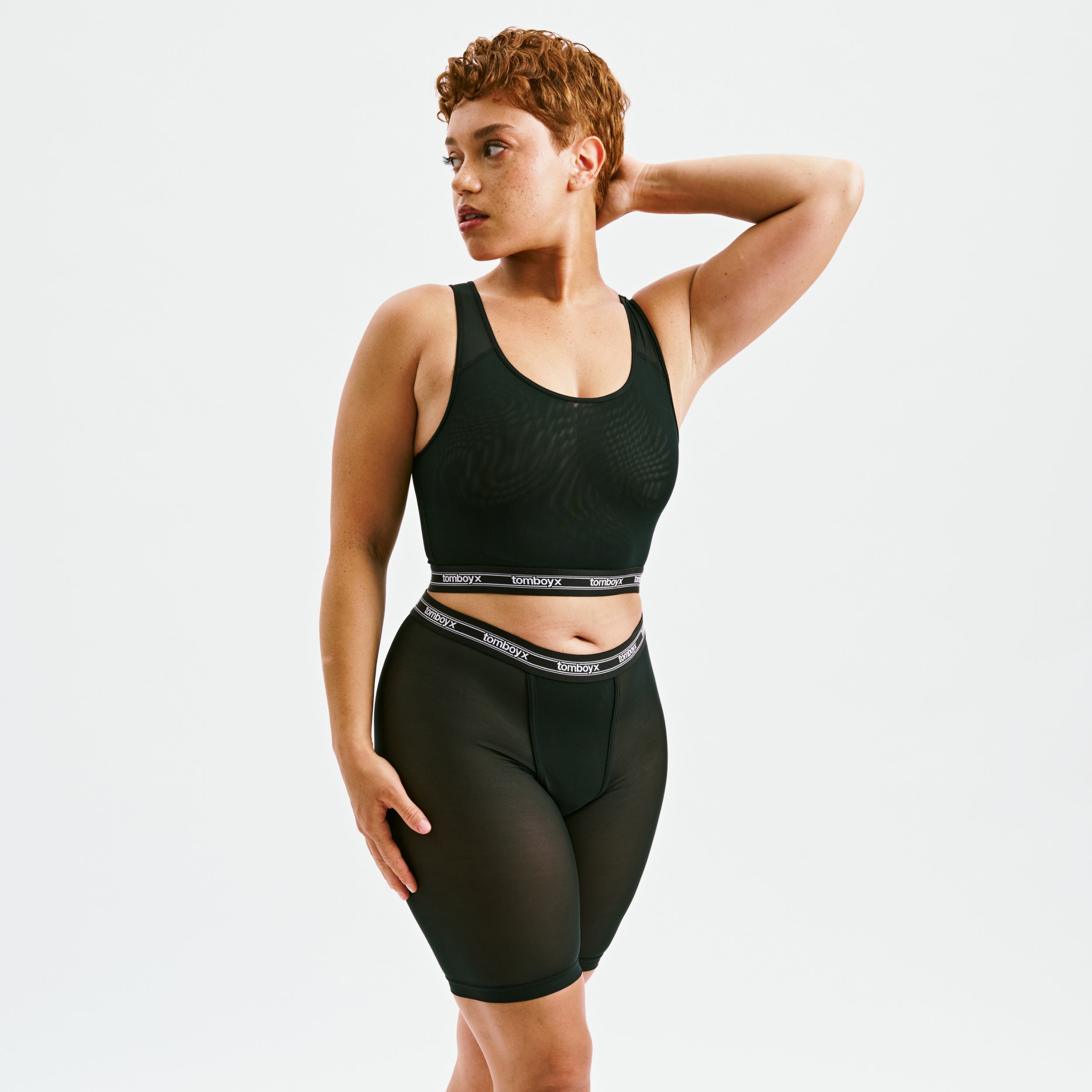Model: Ariana is 5'7" and wears a medium