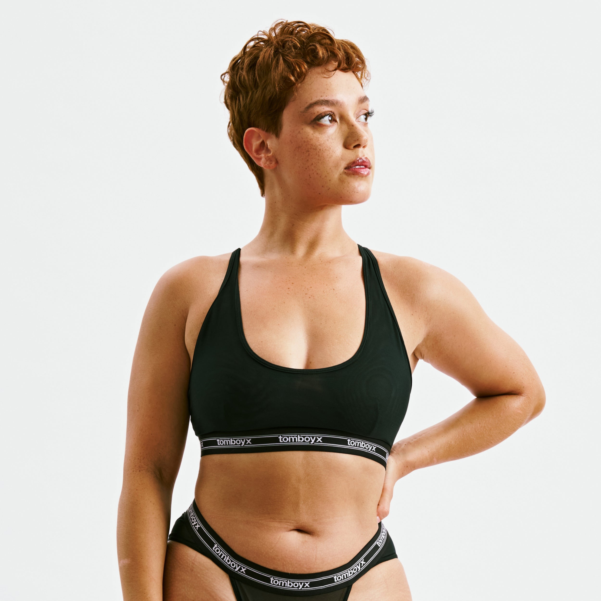 Model: Ariana is 5'7" and wears a medium