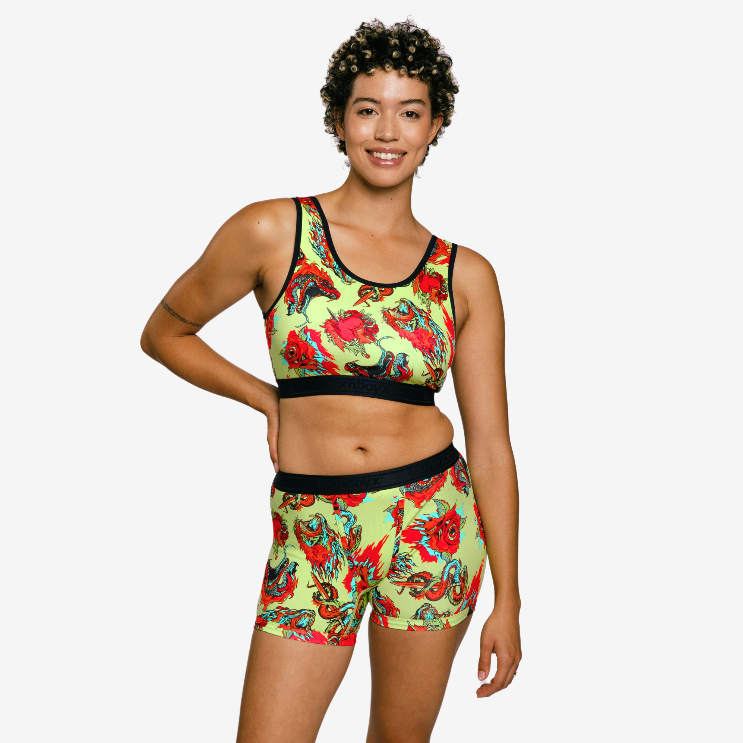 Model: Jules is 5'8" and wears a Small