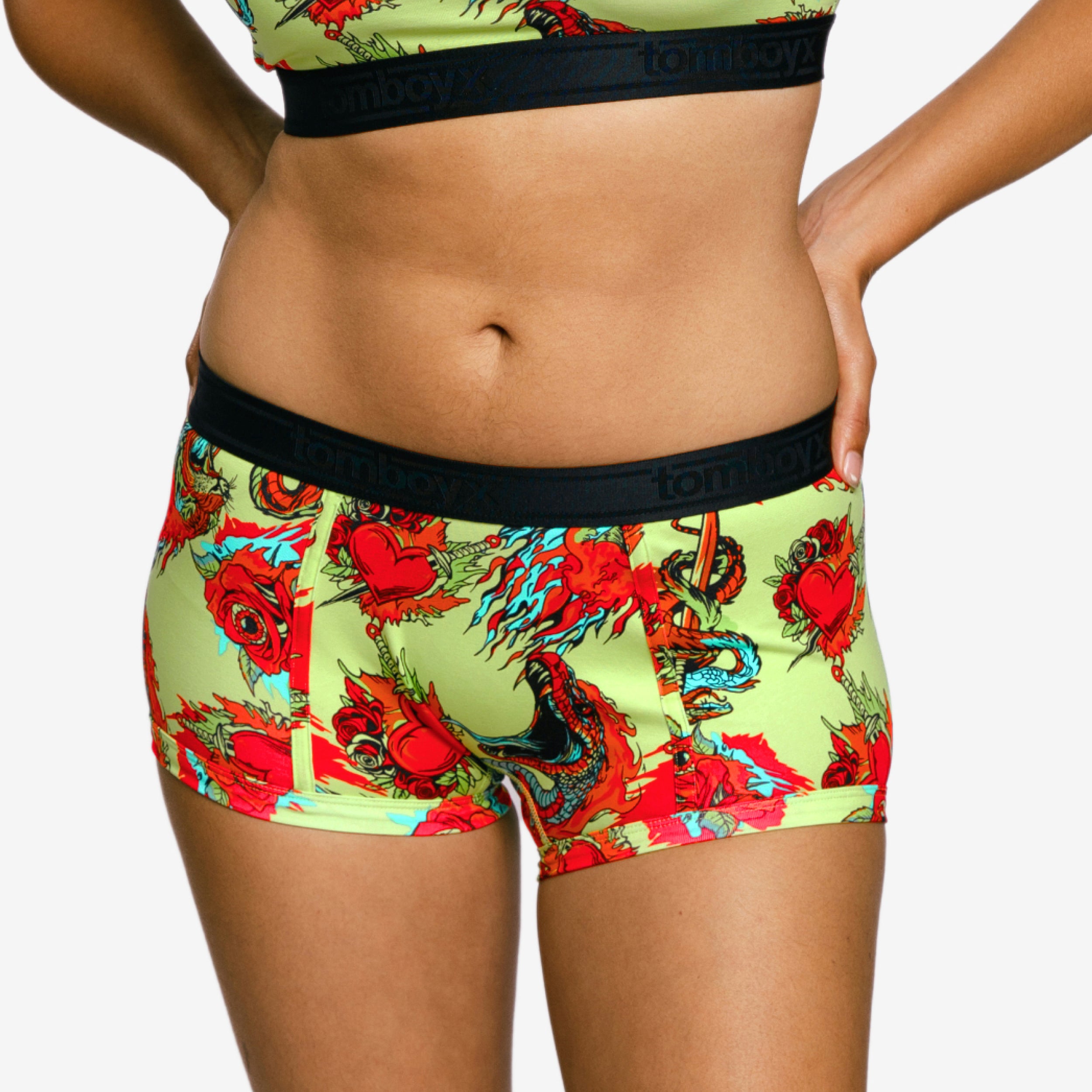Model: Jules is 5'8" and wears a Small