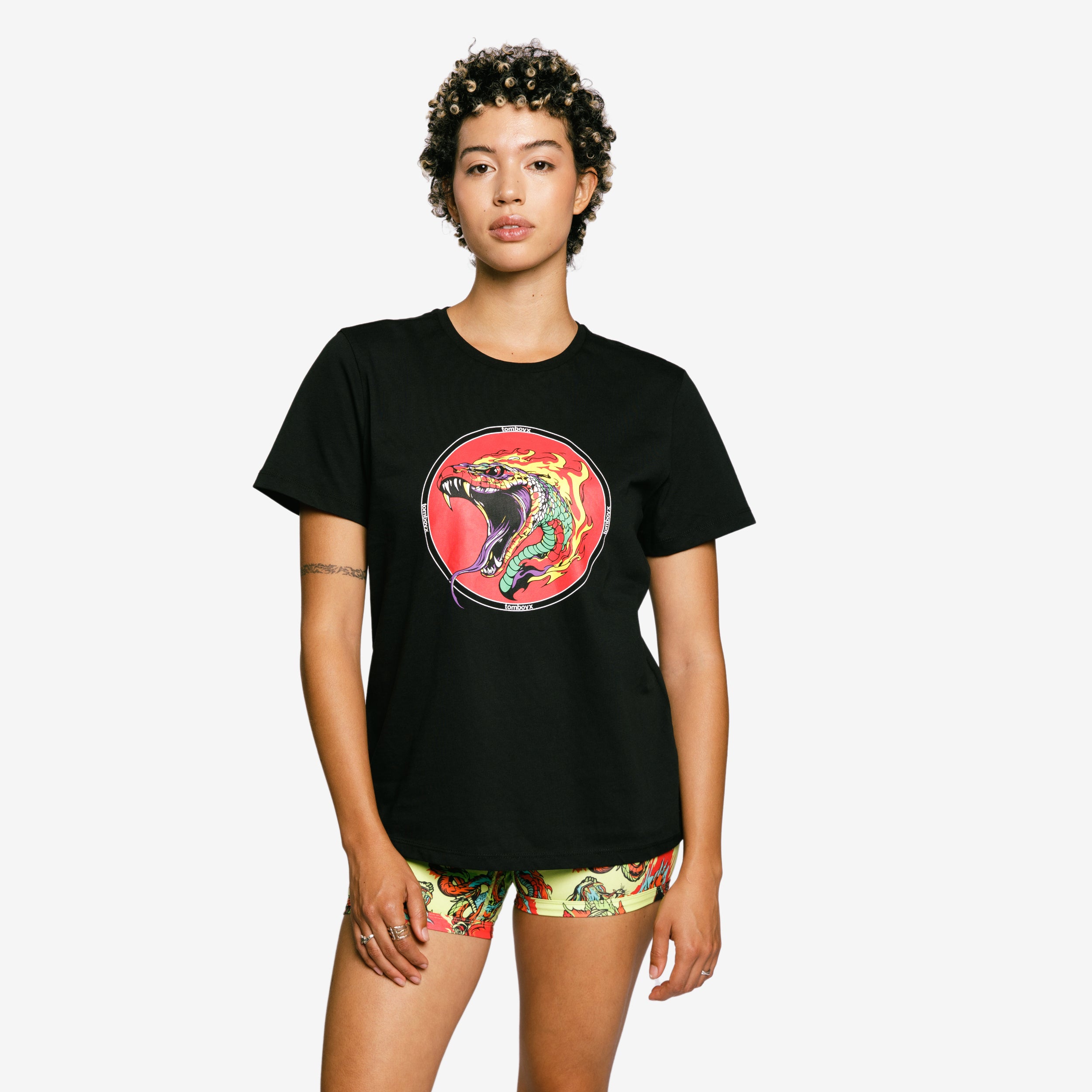 Model: Jules is 5'8" and wears a Small