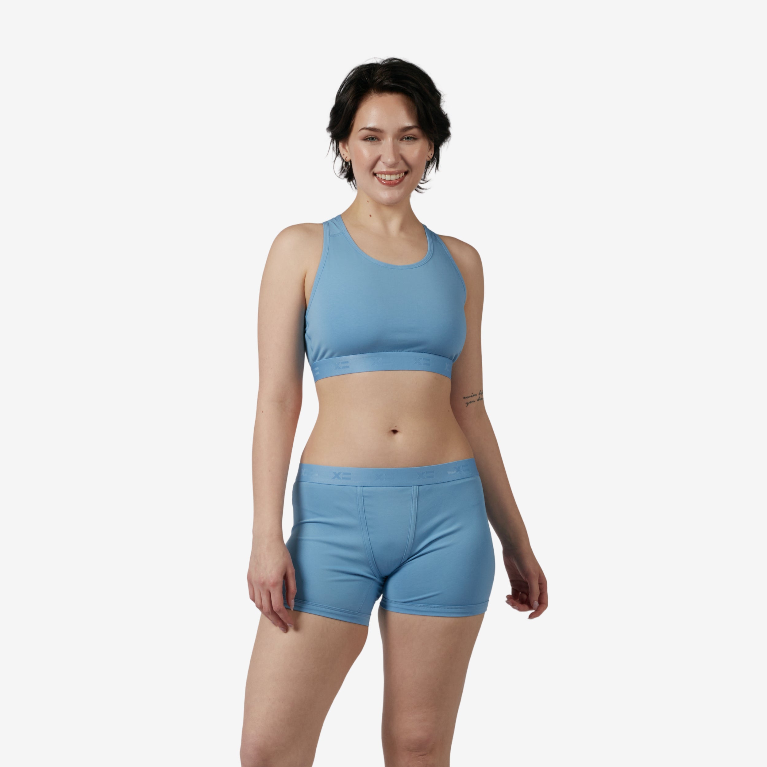 Model: Avery is 5'9" and wears a Medium