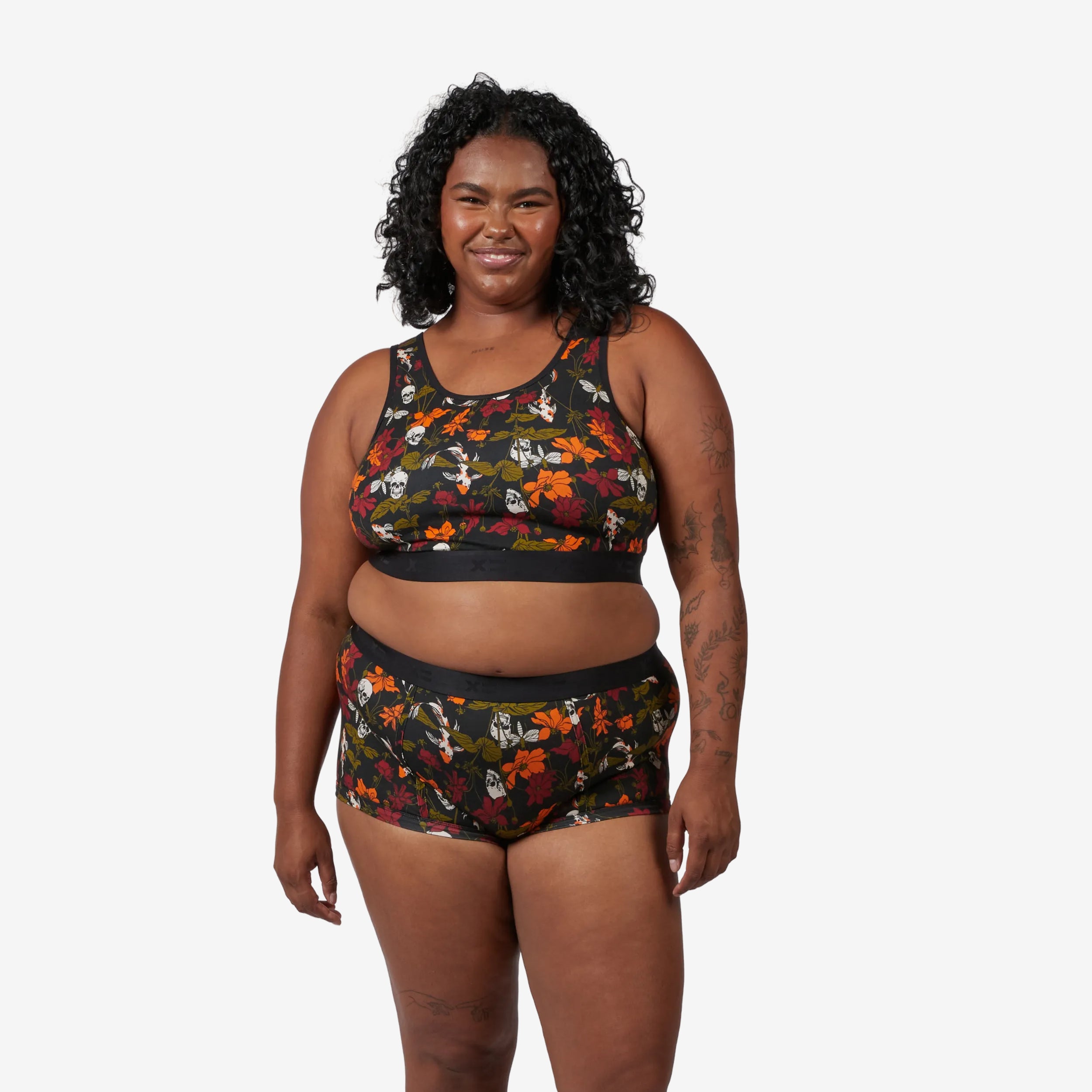 Model: Maliyah is 5'7" and wears a 2X