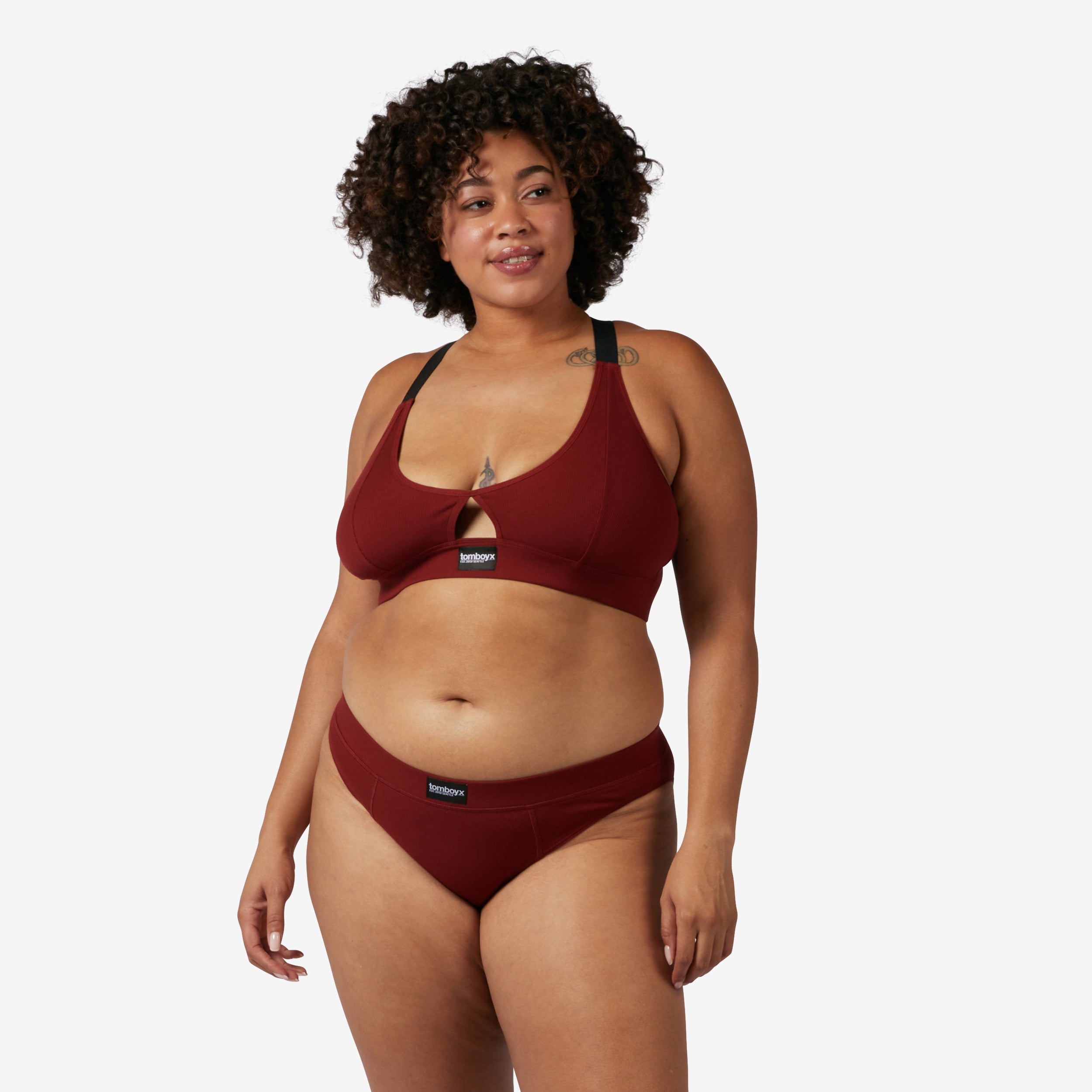 Model: Tambrie is 5'8" and wears a 2X