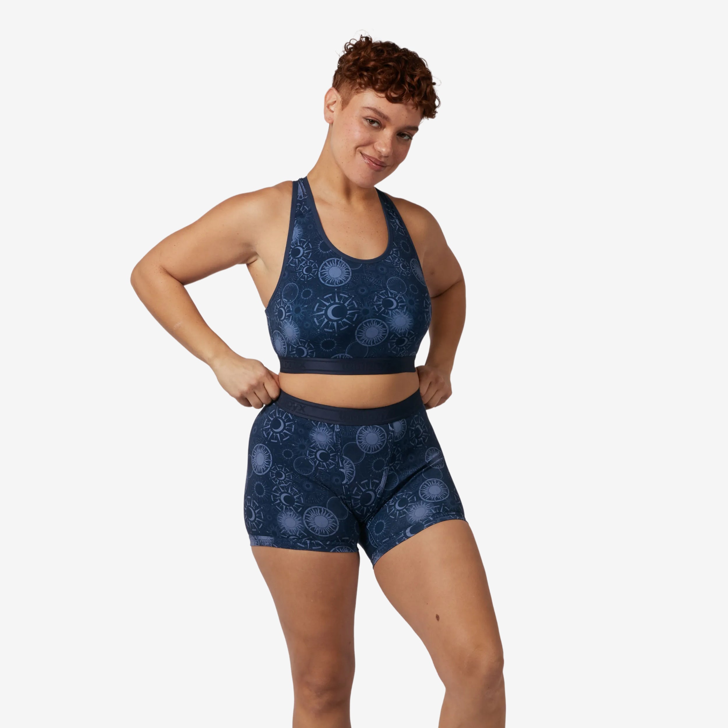 Model: Ariana is 5'7" and wears a medium