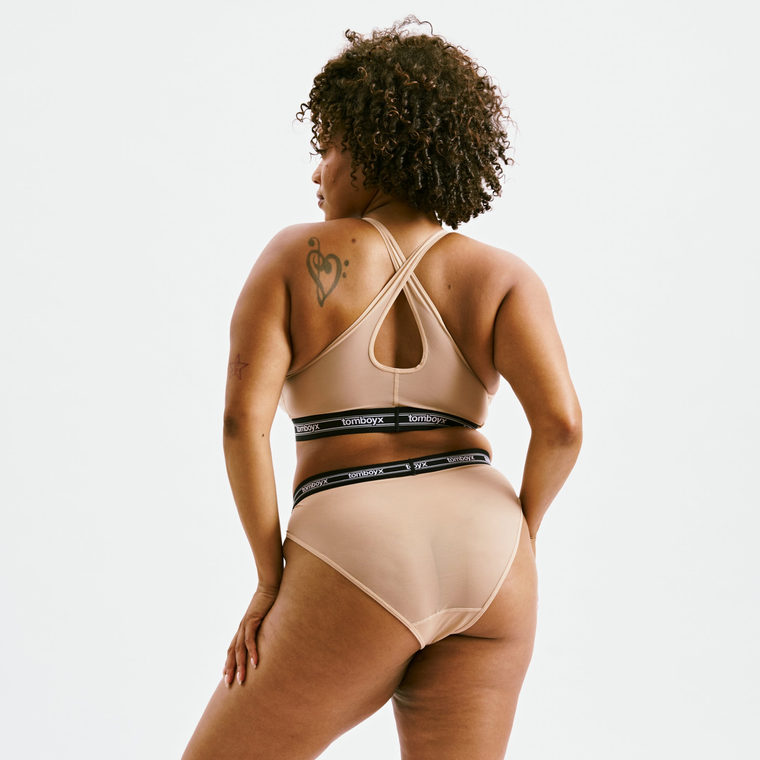 Model: Tambrie is 5'8" and wears a 2X