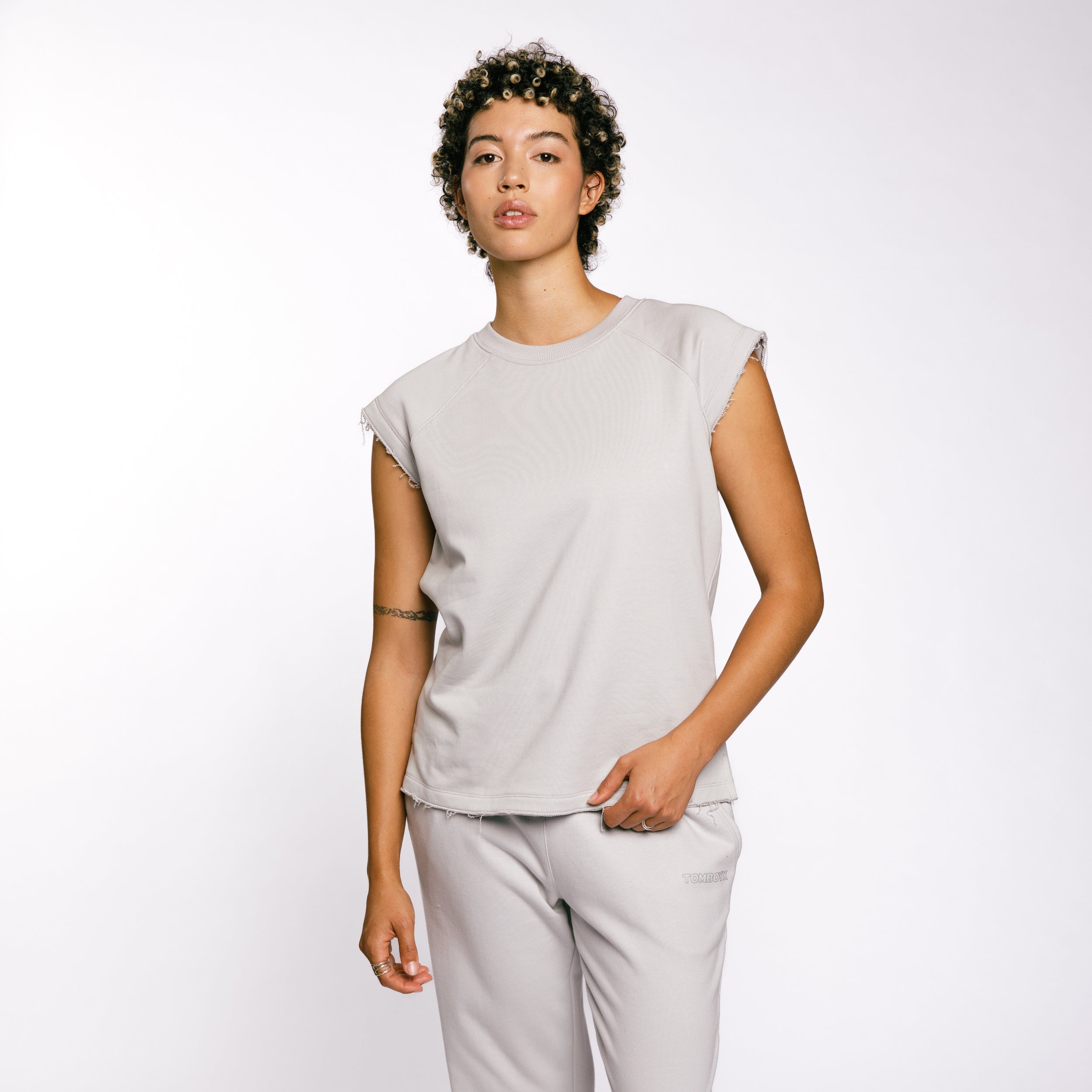 Model: Jules is 5'8" and wears a Small