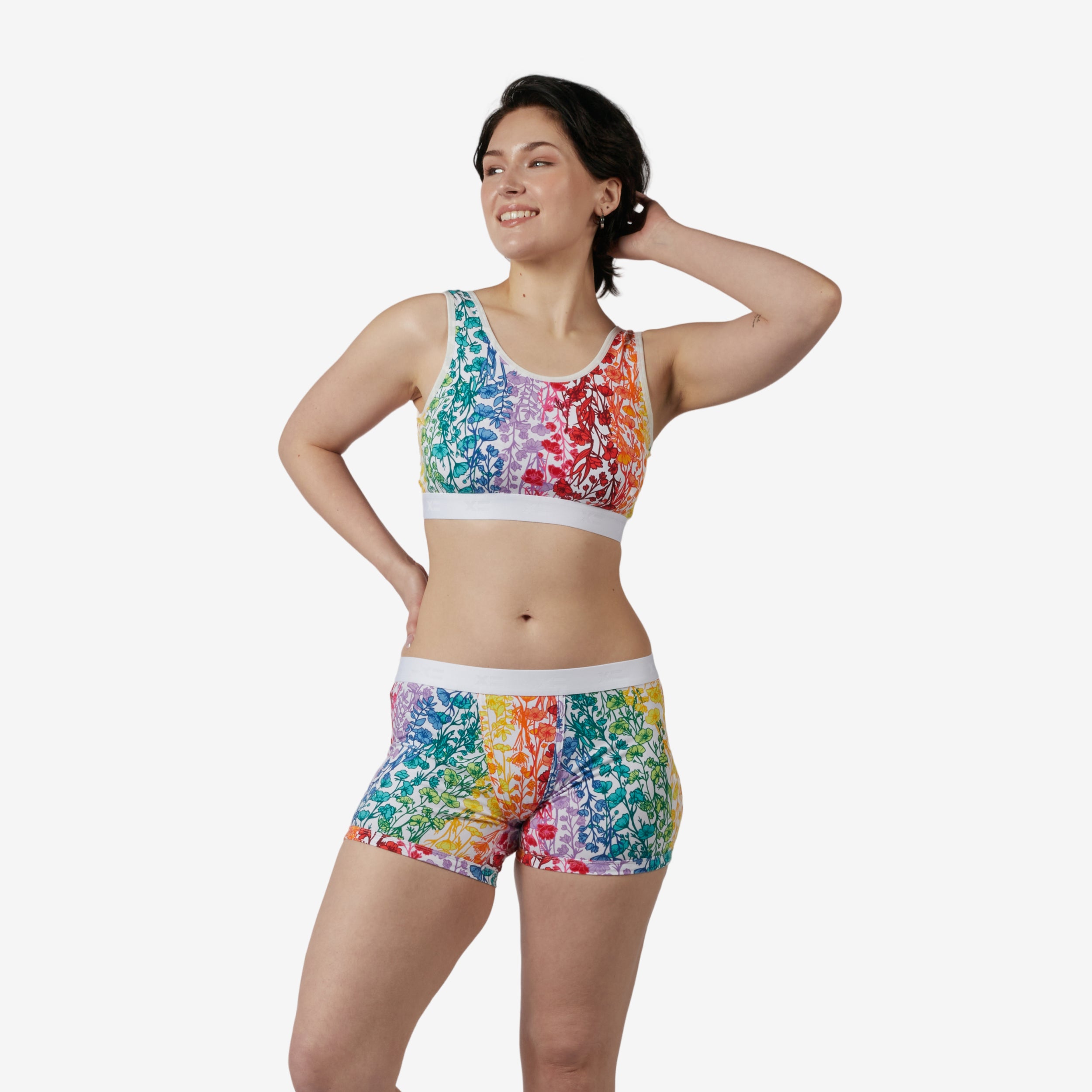 Model: Avery is 5'9" and wears a Medium