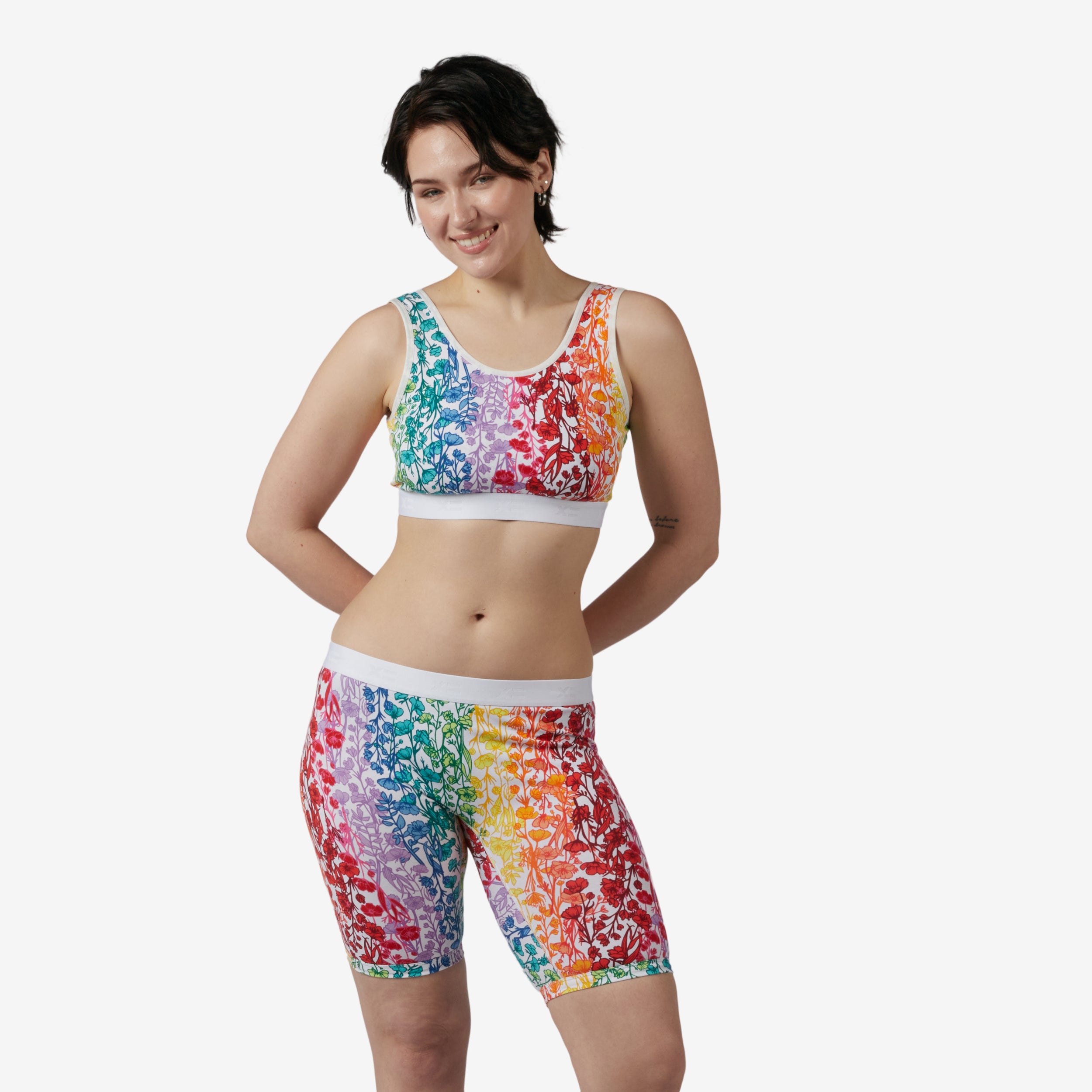 Model: Avery is 5'9" and wears a Medium