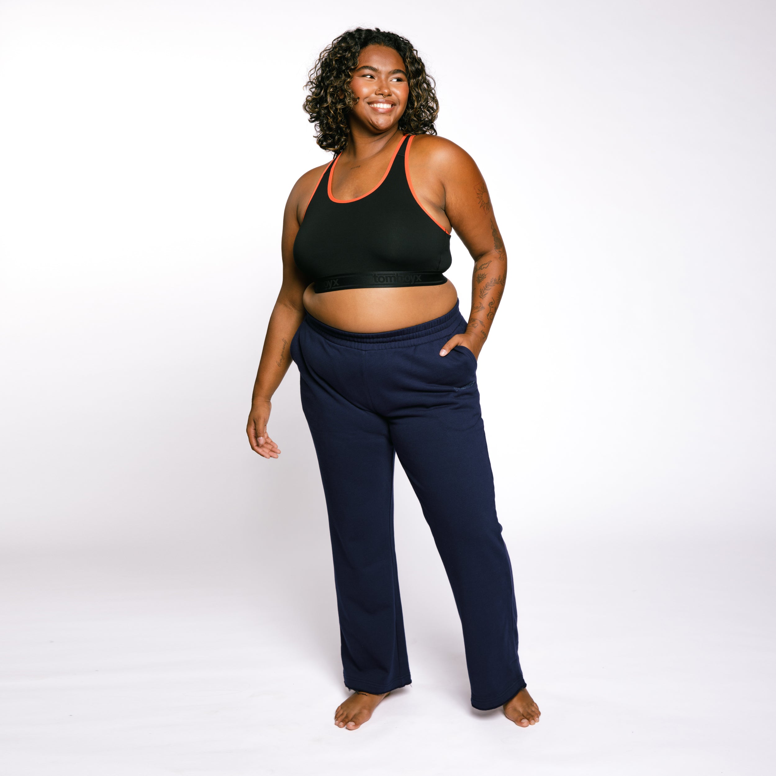 Model: Maliyah is 5'7" and wears a 2X