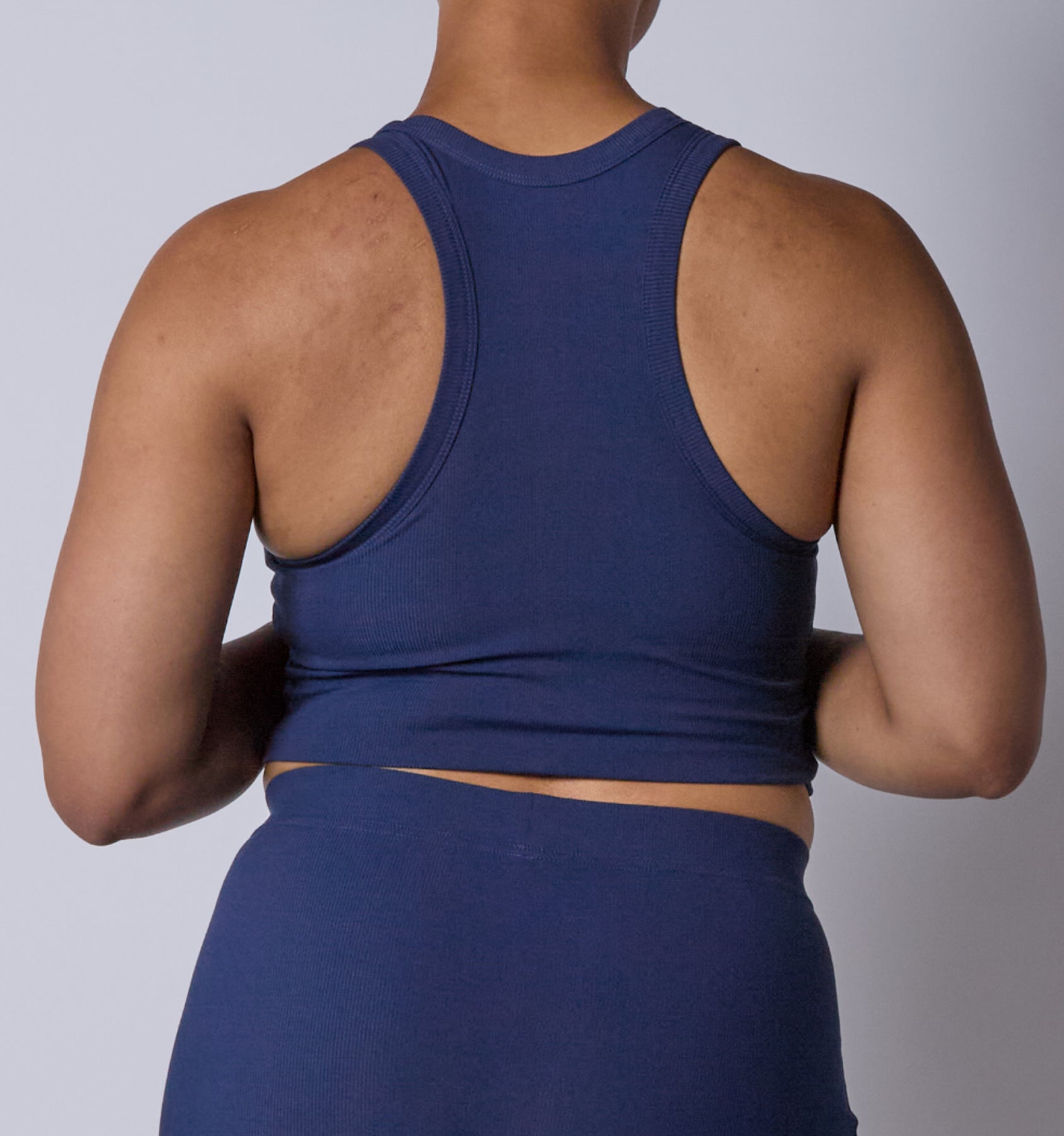 Model:Vera-Camille is 5'9" and wearing a size Medium