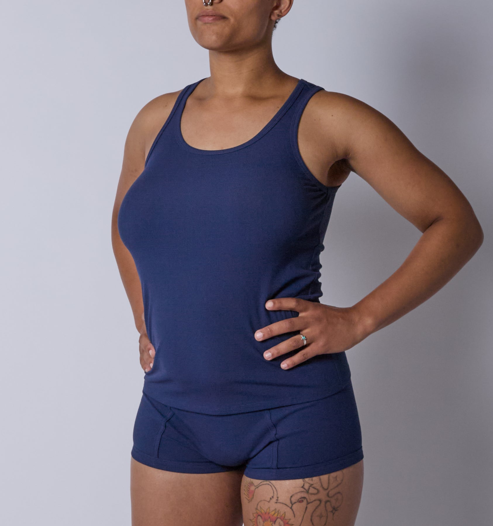 Model:Vera-Camille is 5'9" and wearing a size Medium