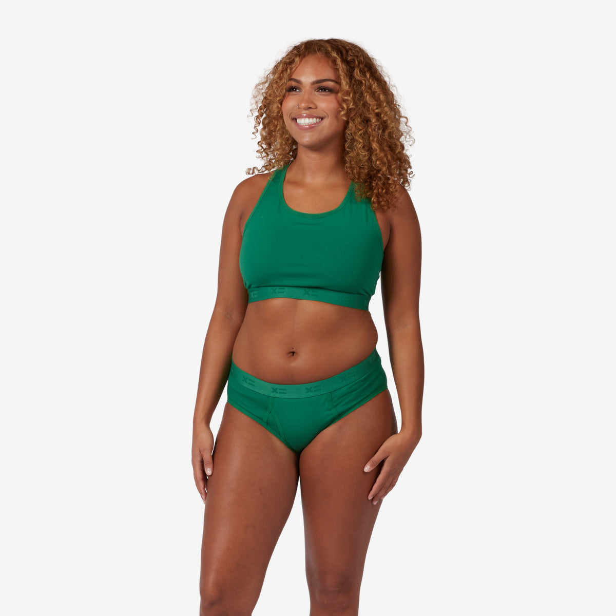 Model: Neveah is 5' 7 and wears a Medium