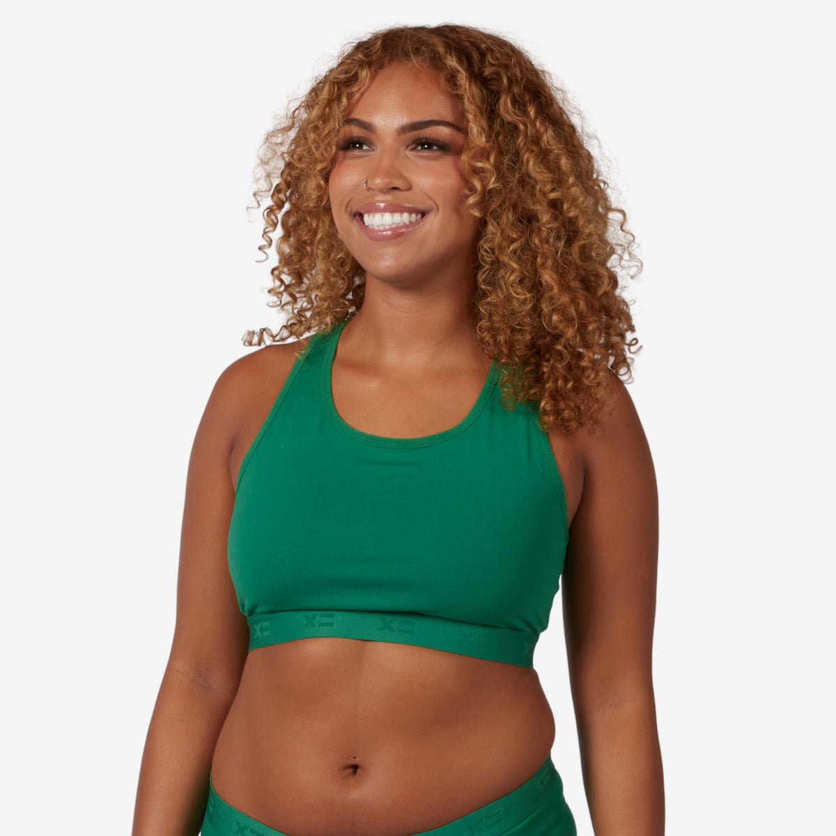 Model: Neveah is 5' 7 and wears a Medium
