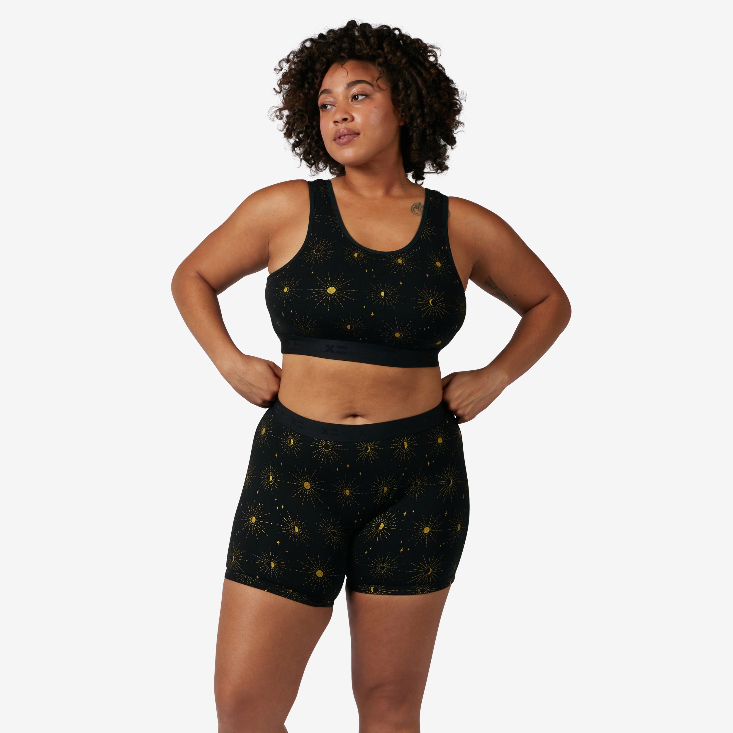 Model: Tambrie is 5'8" and wears a 2X