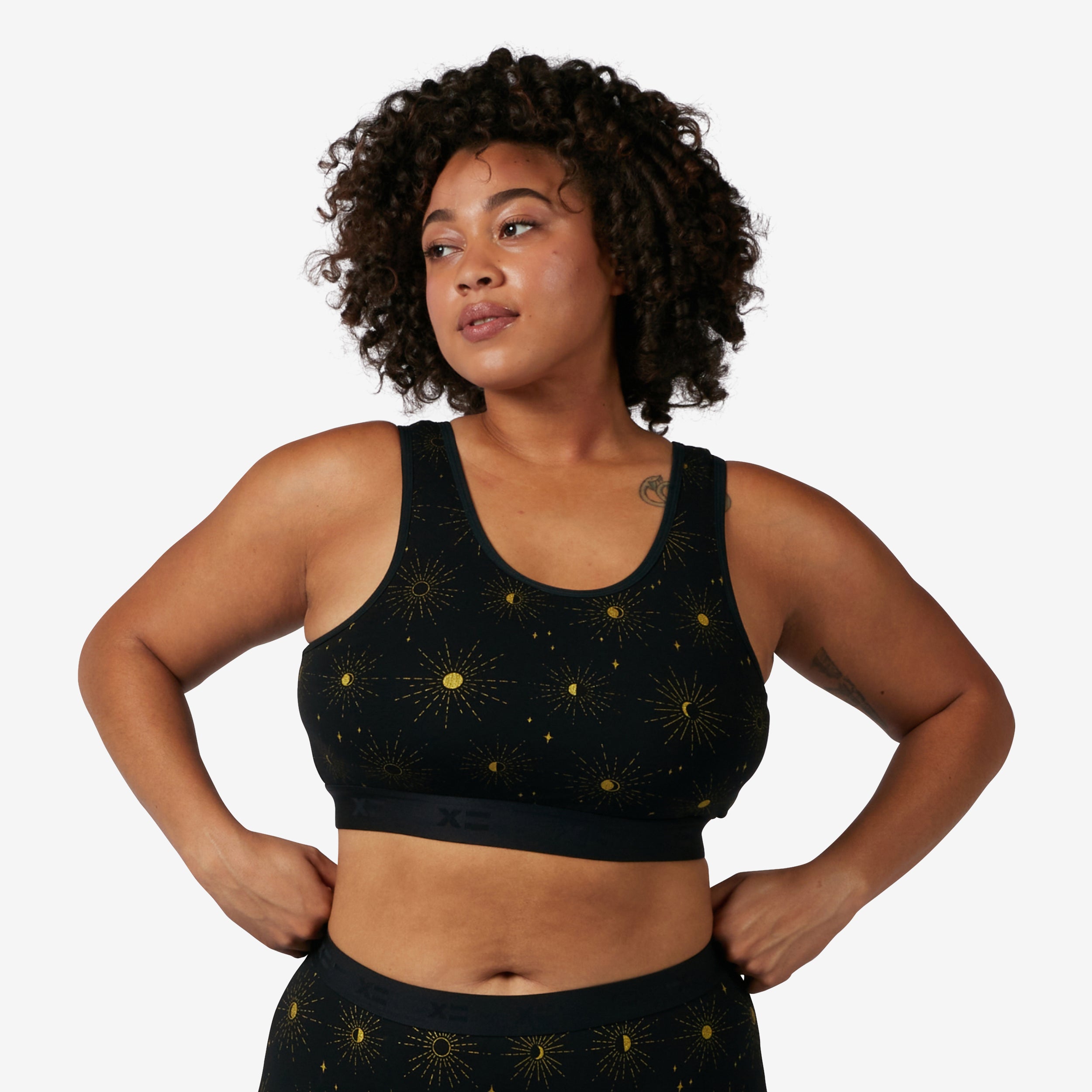 Model: Tambrie is 5'8" and wears a 2X