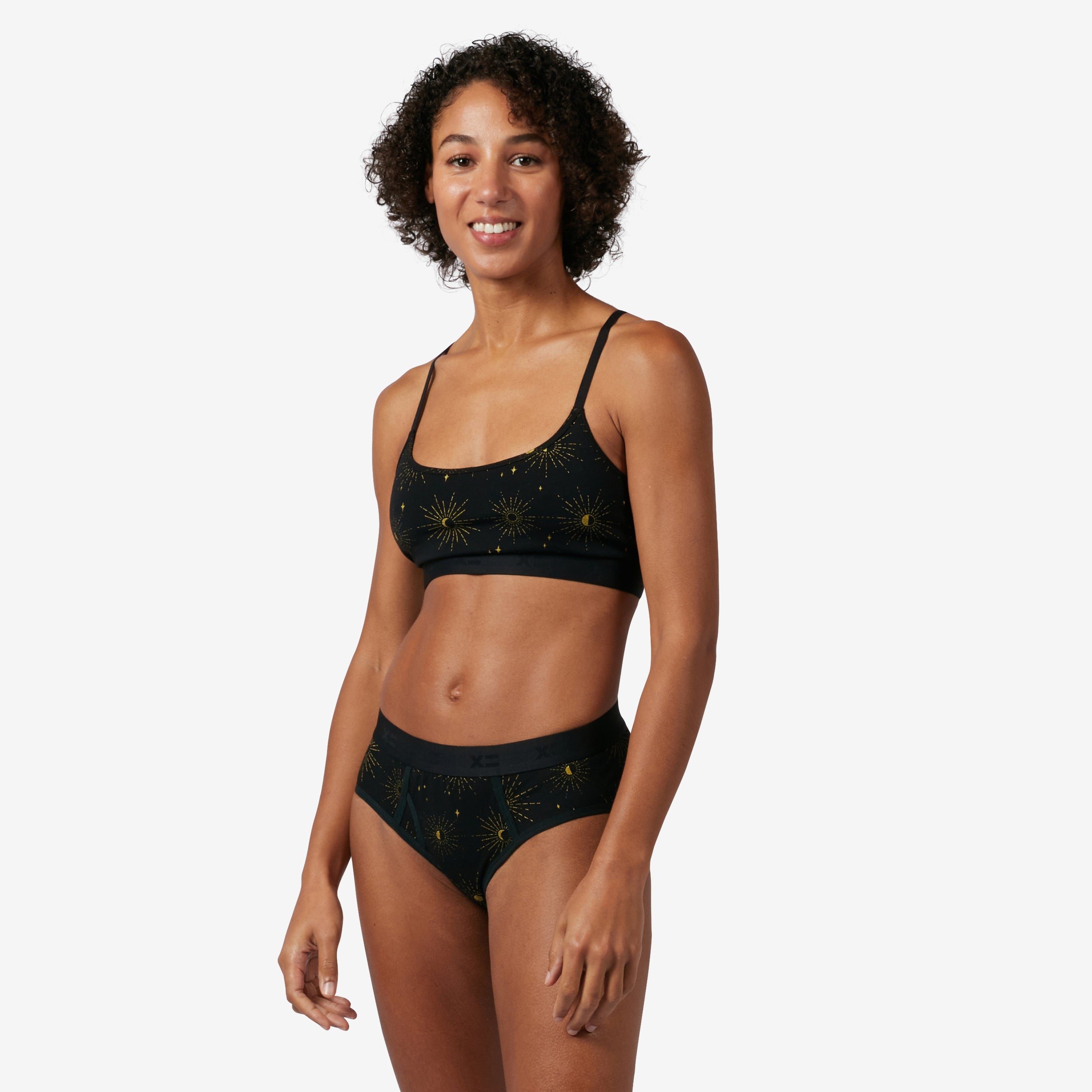 Model: Kass is 5'9" and wears a Small