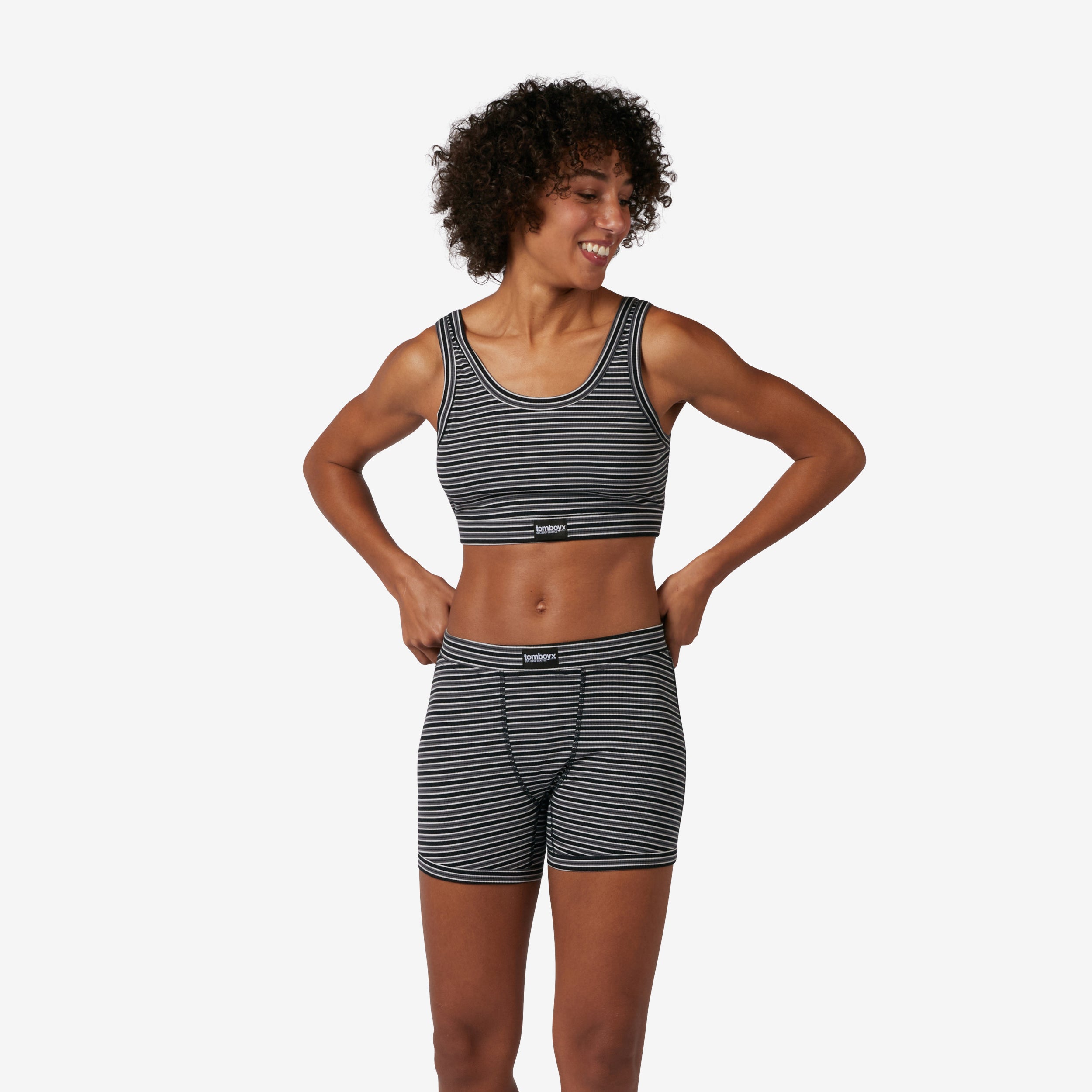 Model: Kass is 5'9" and wears a Small