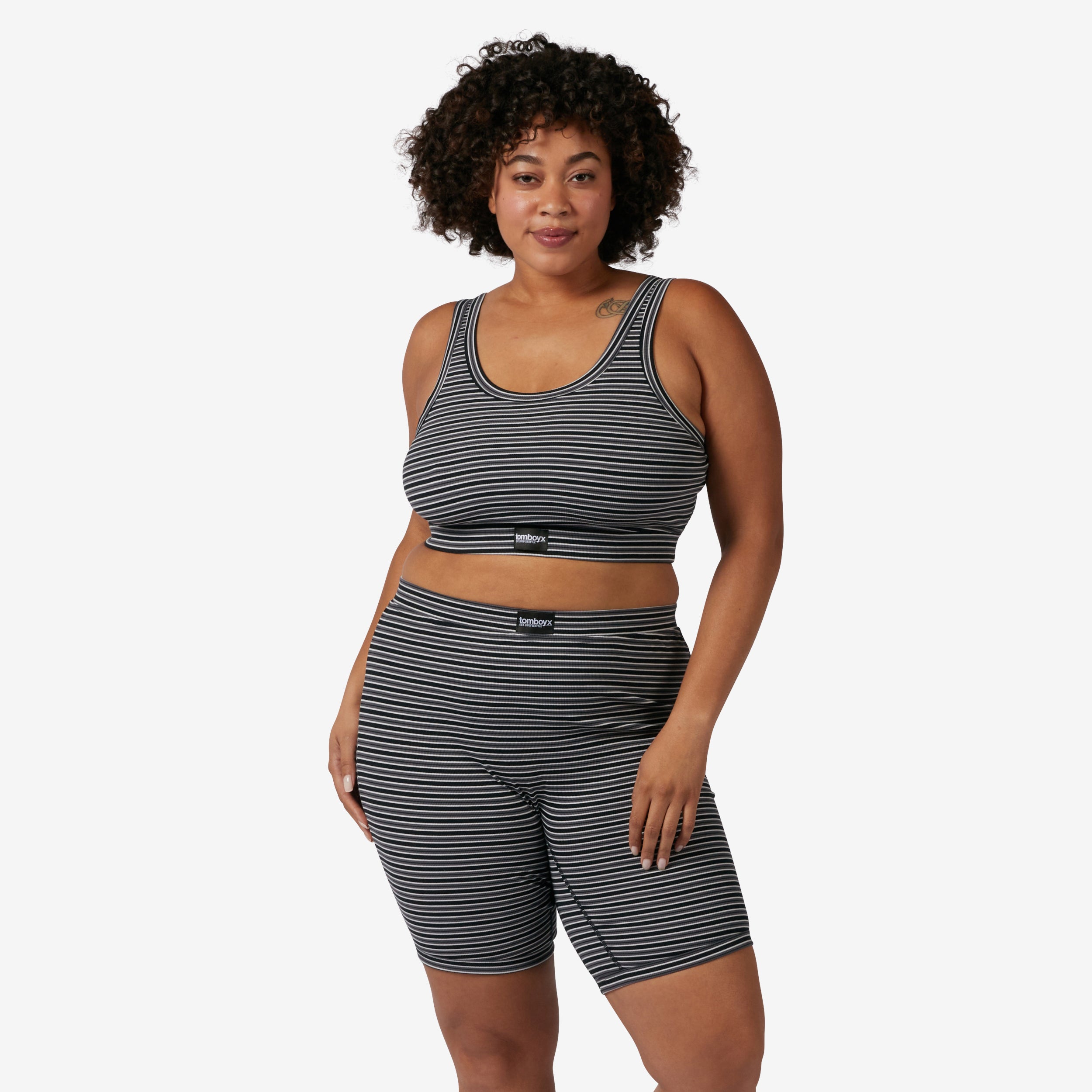 Model: Tambrie is 5'8" and wears a 2X