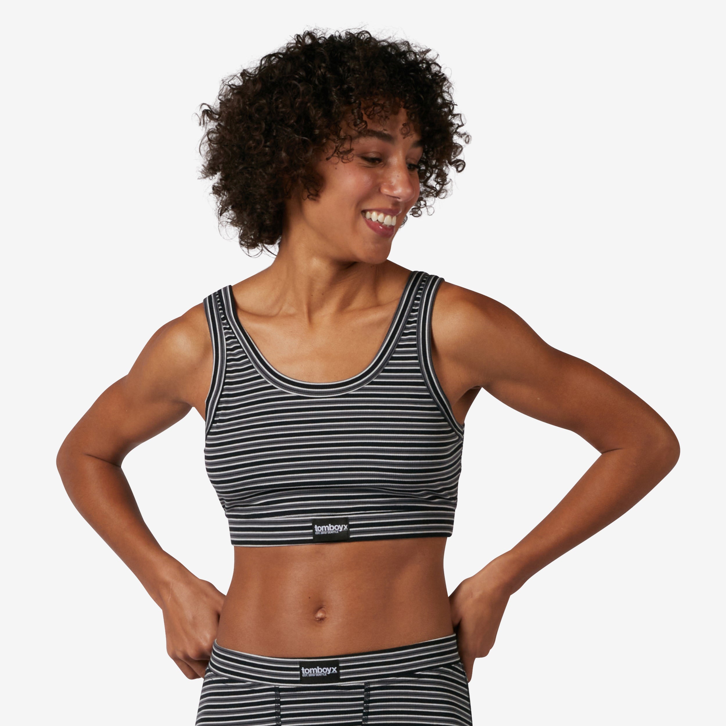 Model: Kass is 5'9" and wears a Small