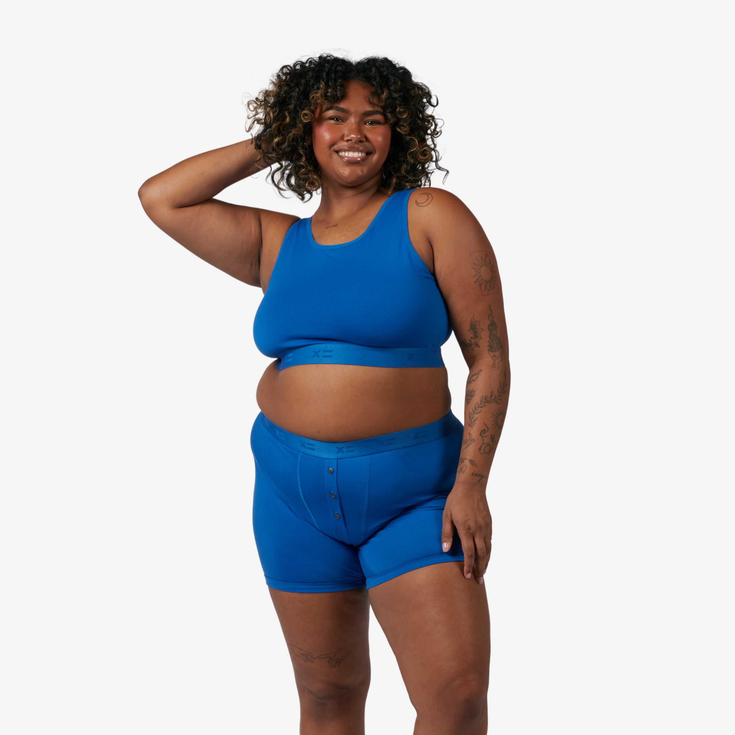 Model: Maliyah is 5'7" and wears a 2X