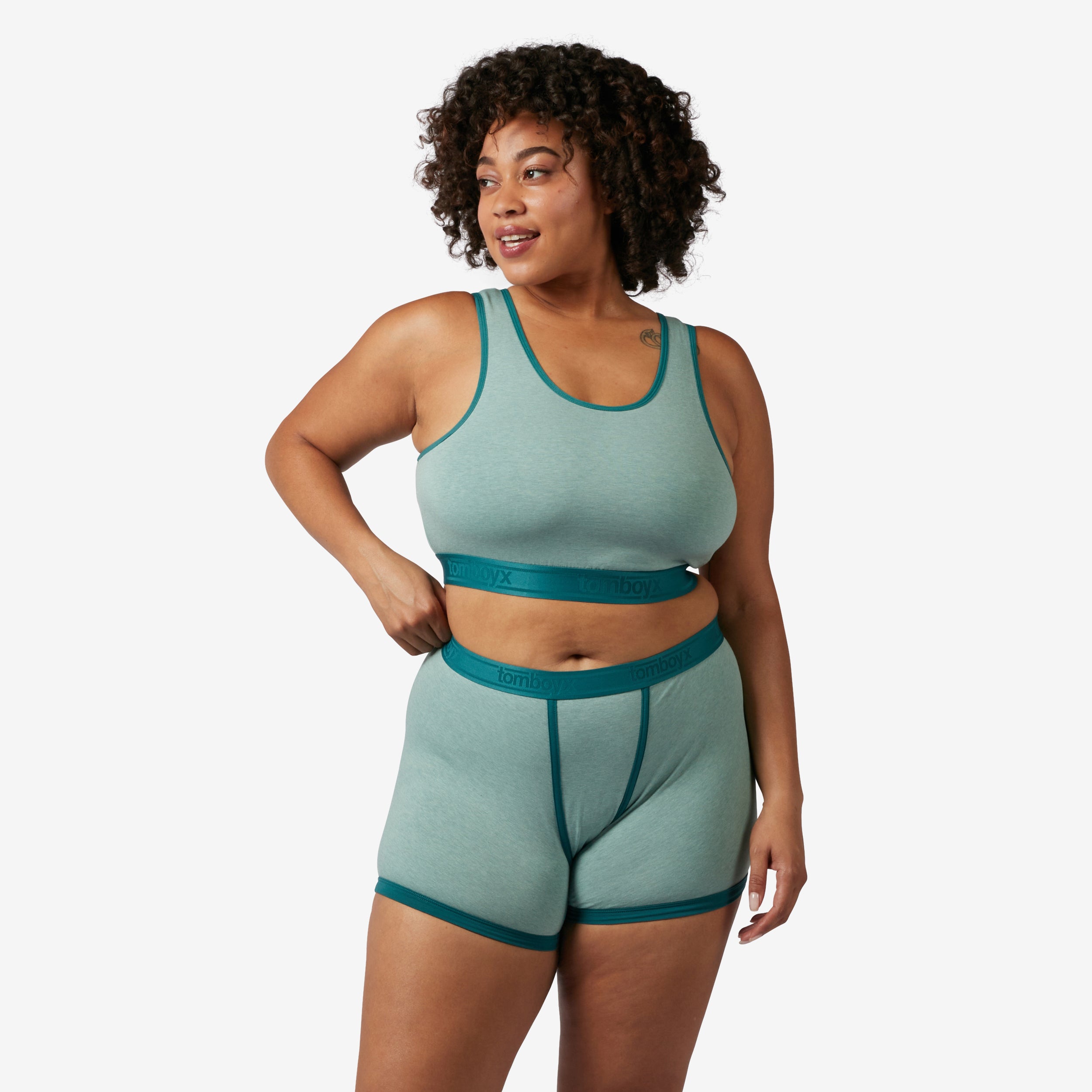 Model: Tambrie is 5'8" and wears a 2X
