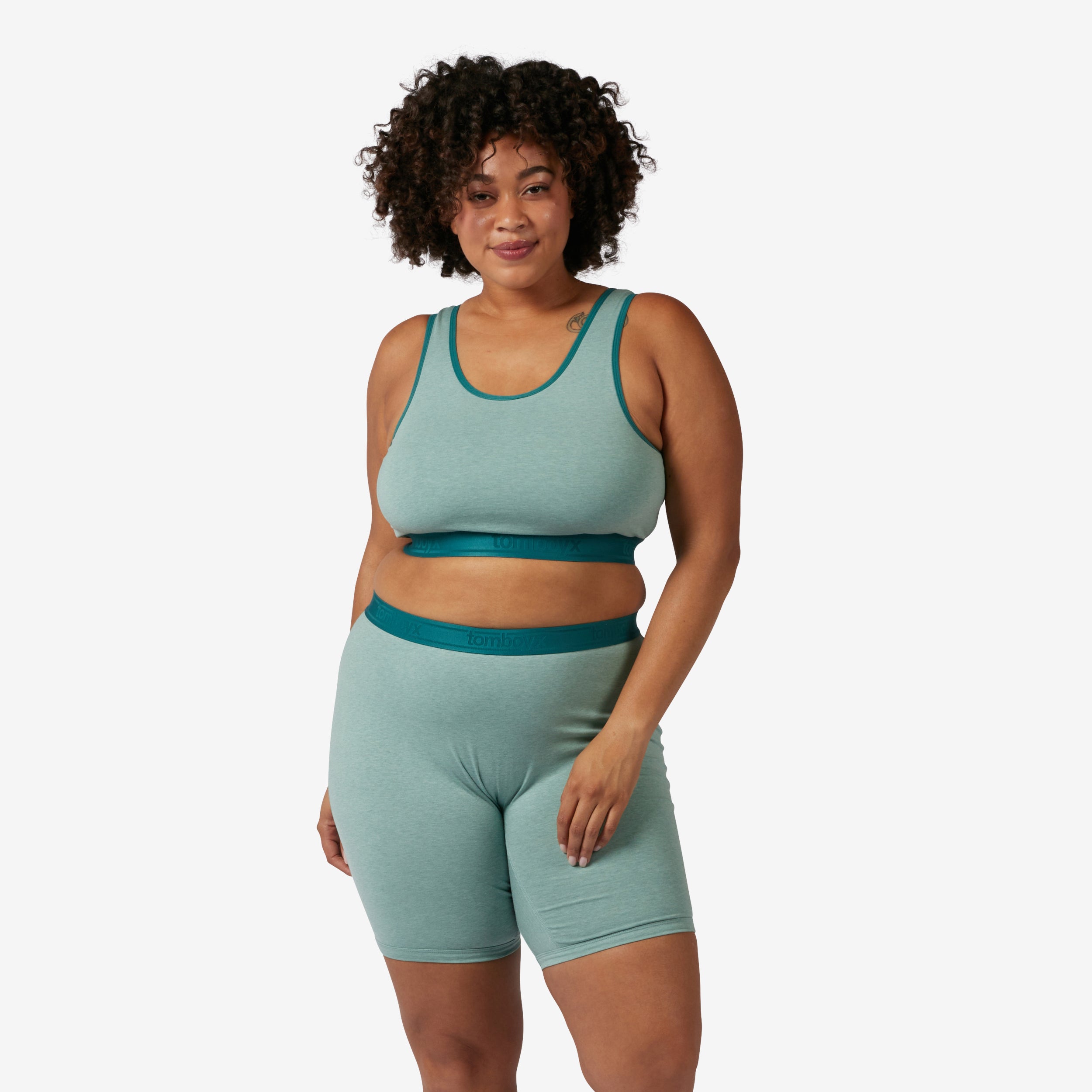 Model: Tambrie is 5'8" and wears a 2X