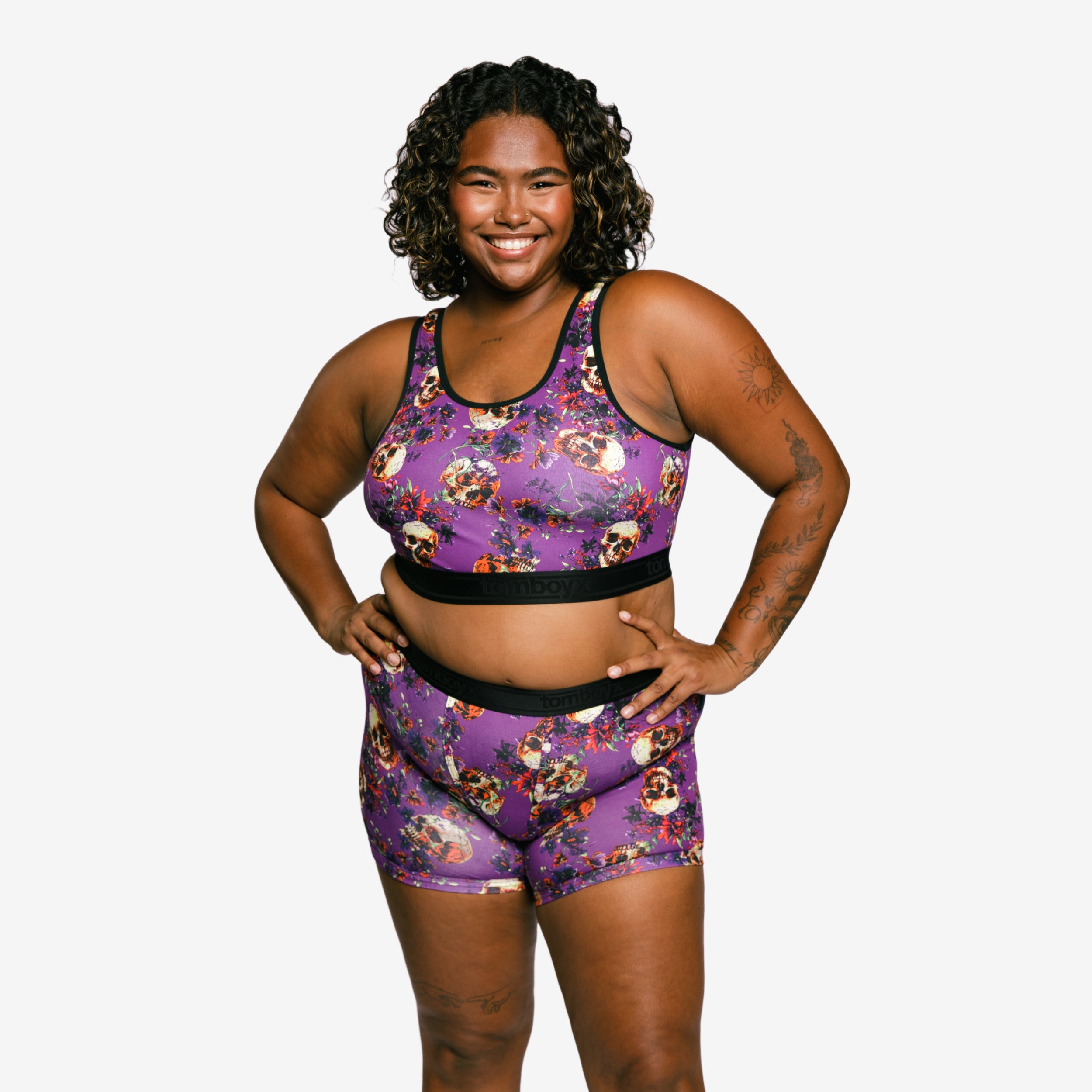 Model: Maliyah is 5'7" and wears a 2X