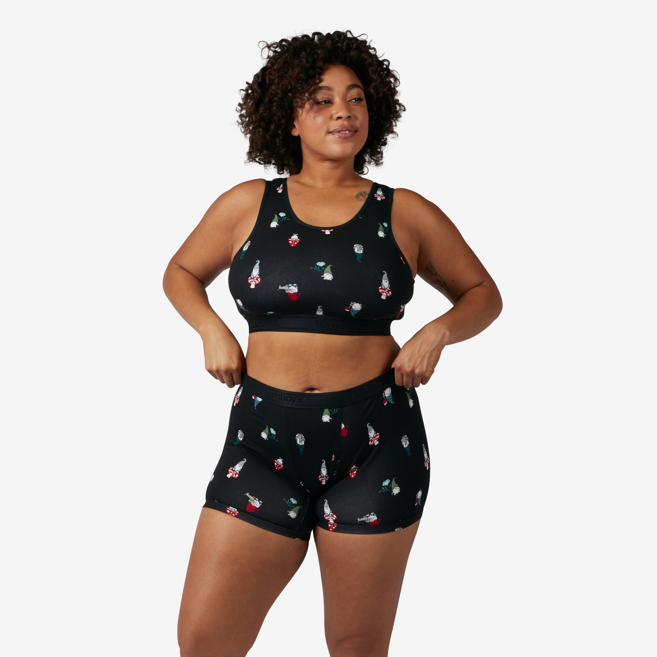 Model: Tambrie is 5'8" and wears a 2X