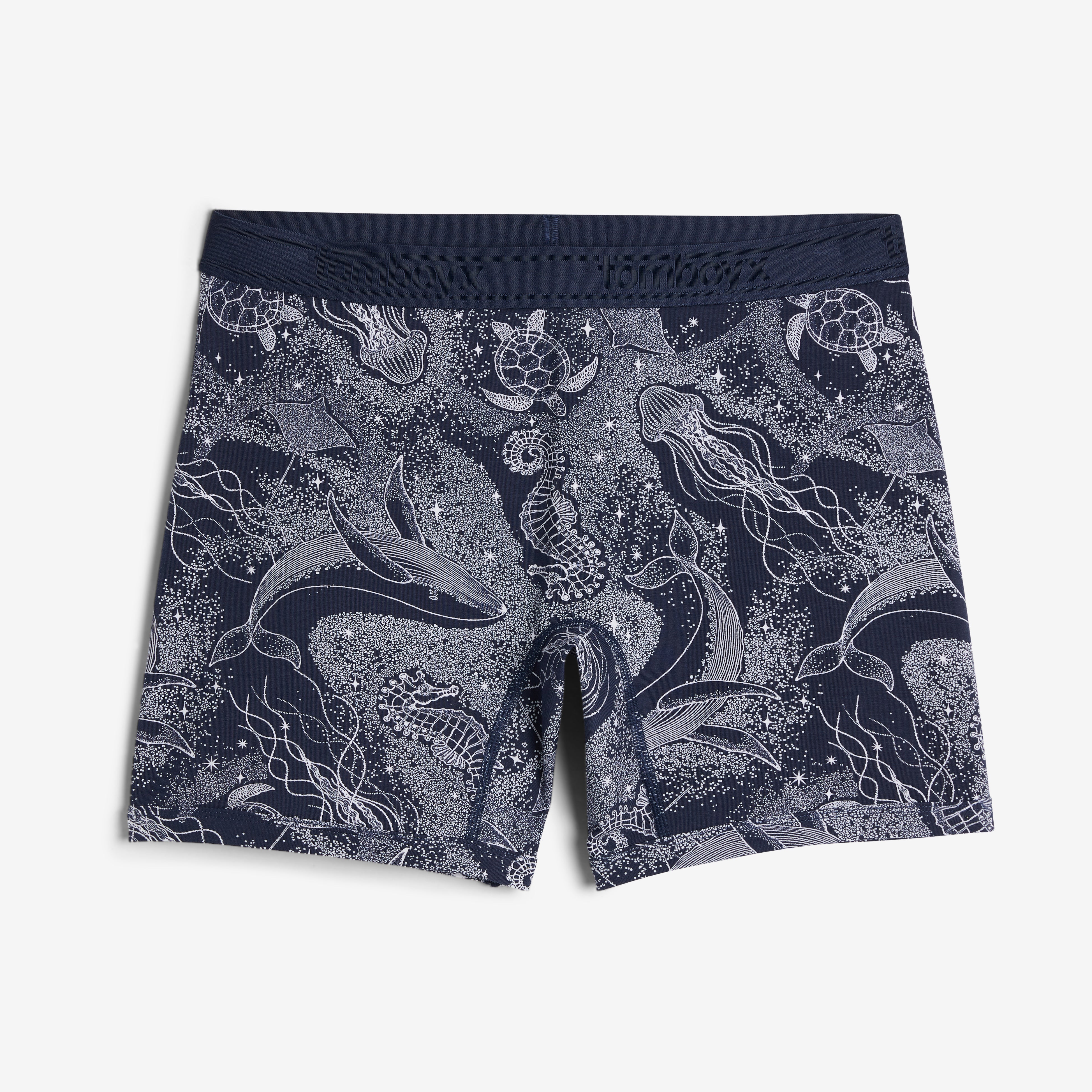 Model: Item runs small. XS - L = true to size; XL - 6X = size up 2 sizes