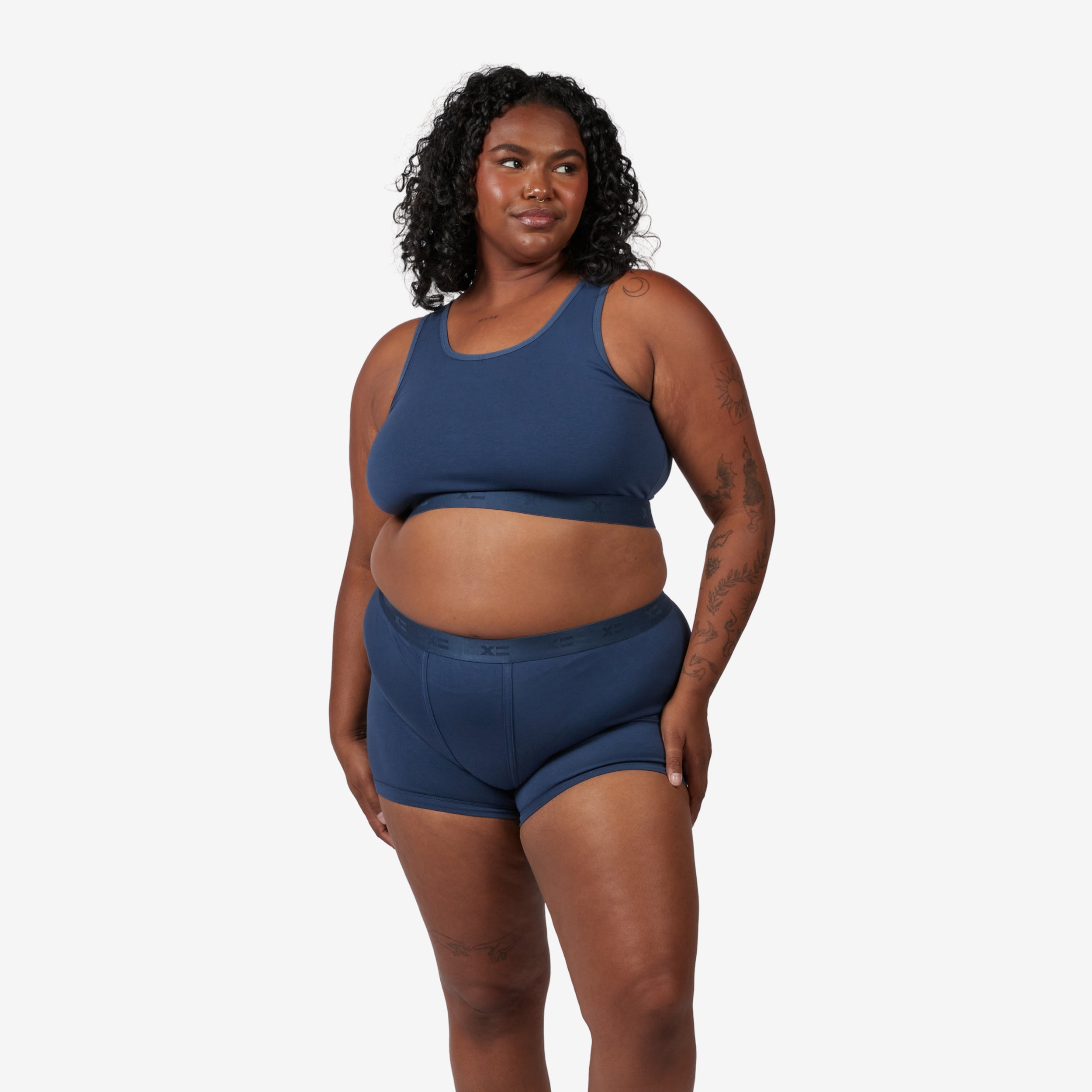 Model: Maliyah is 5'7" and wears a 2X
