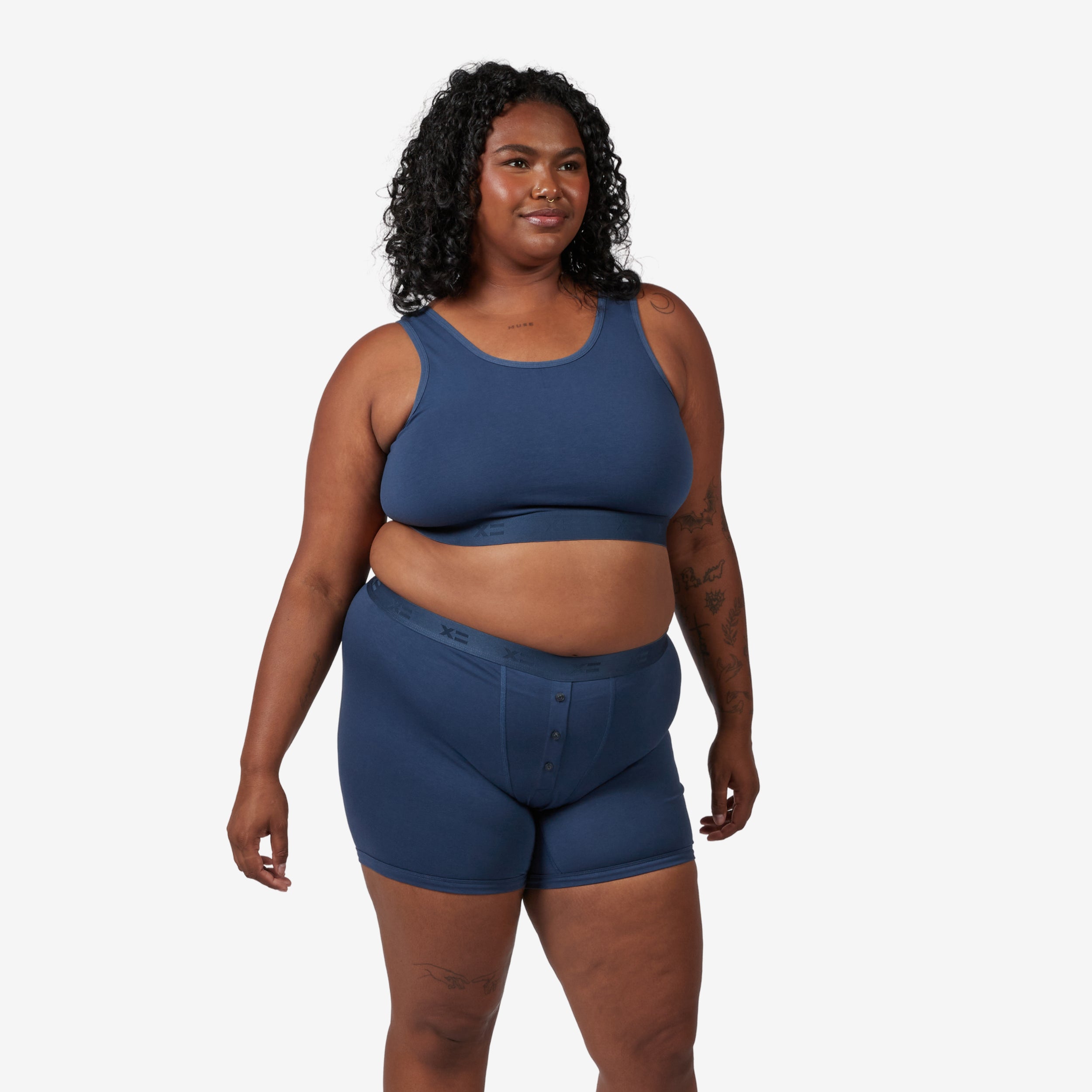 Model: Maliyah is 5'7" and wears a 2X