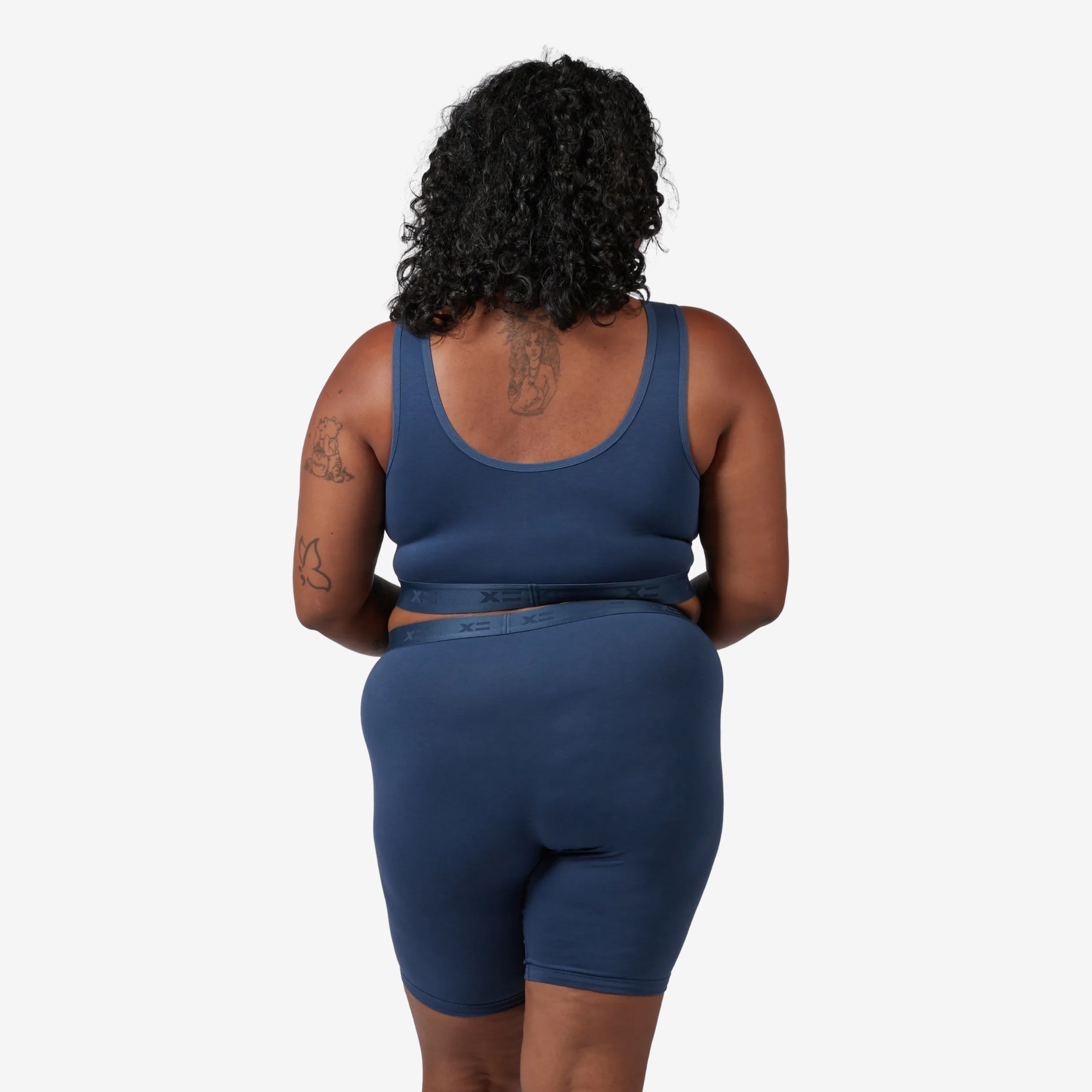 Model: Maliyah is 5'7" and wears a 2X