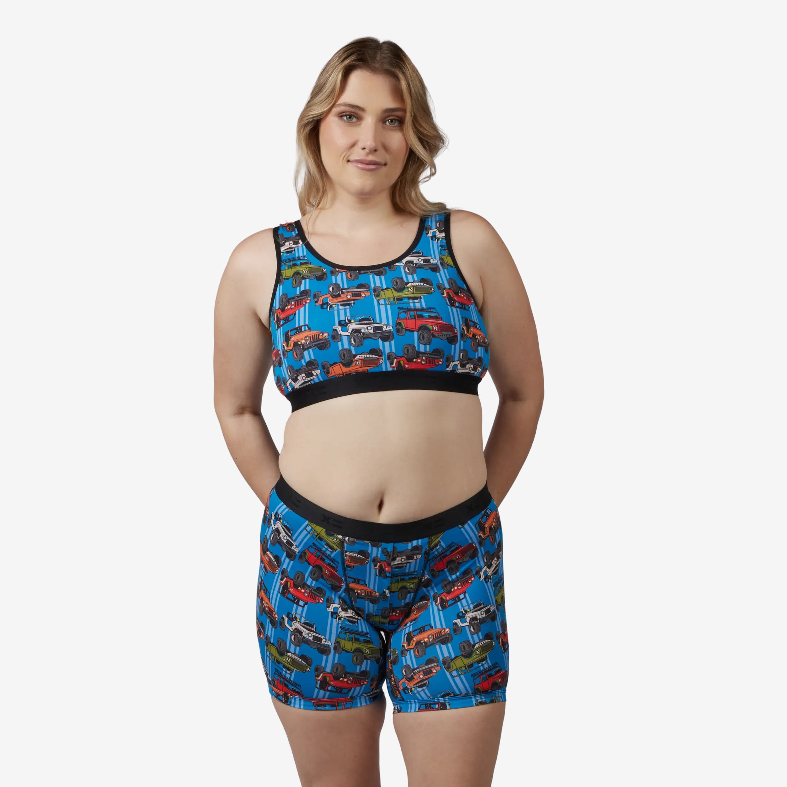 Model: Natalie is 5'11" and wears a Medium