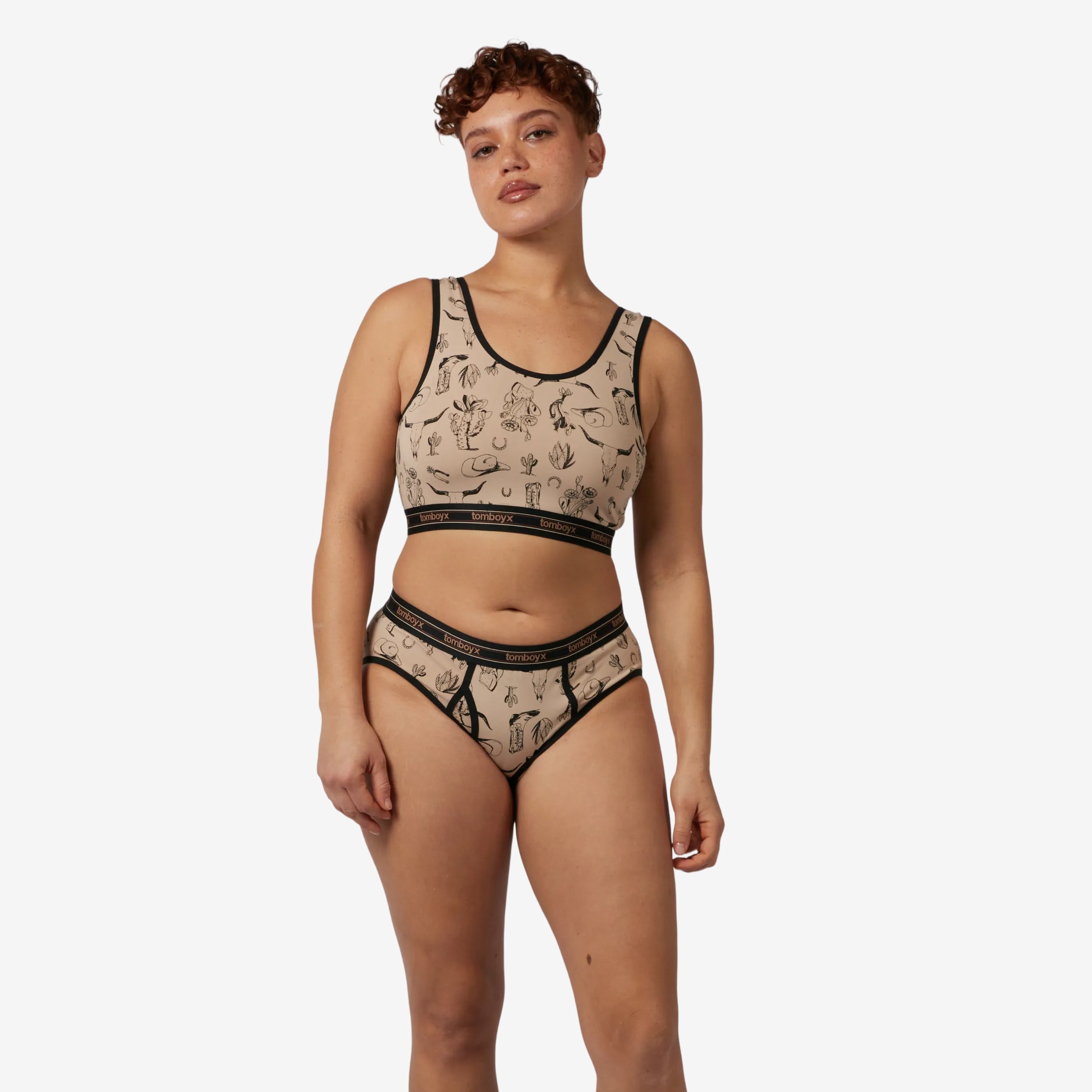 Model: Ariana is 5'7" and wears a medium