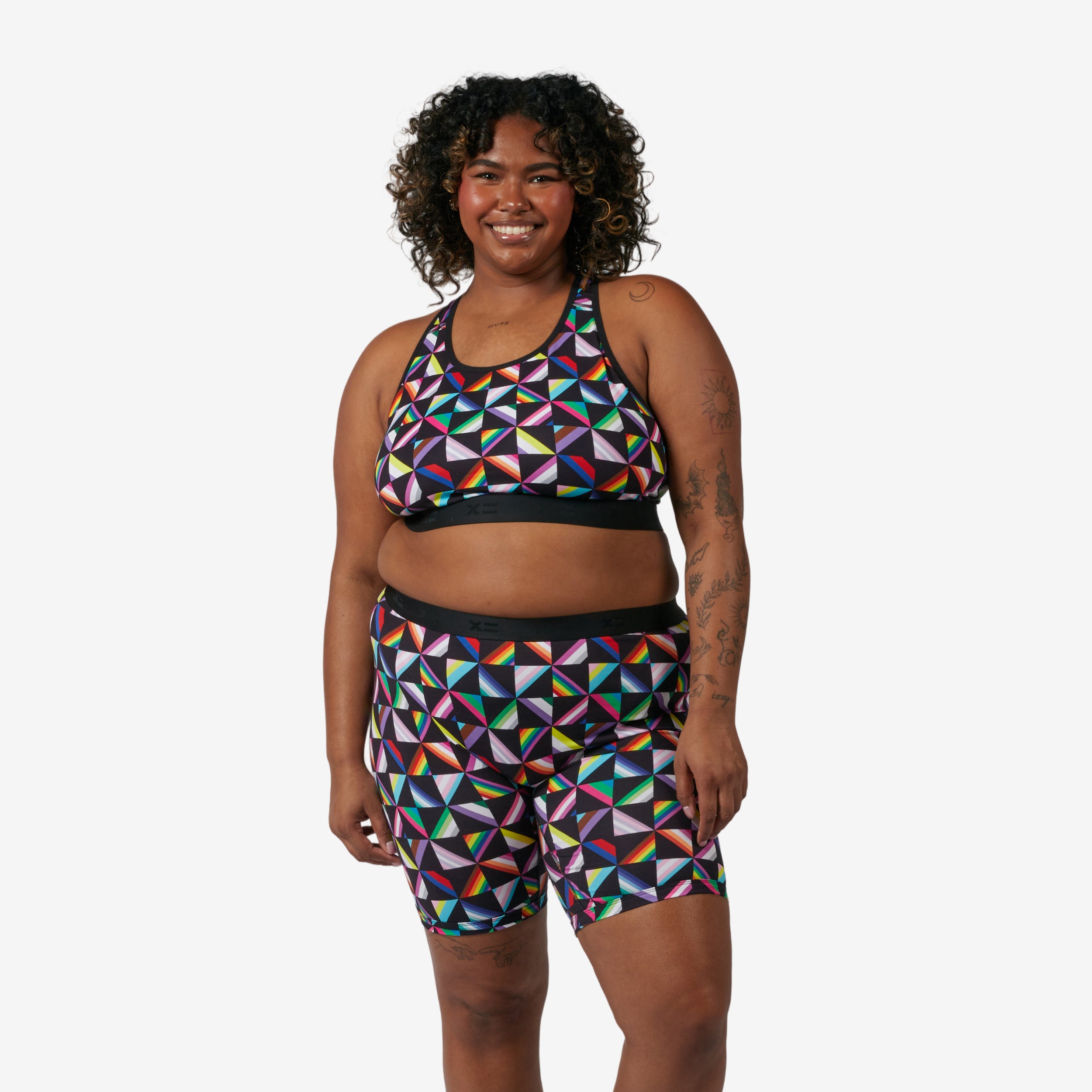 Model: Maliyah is 5'7" and wears a 2X