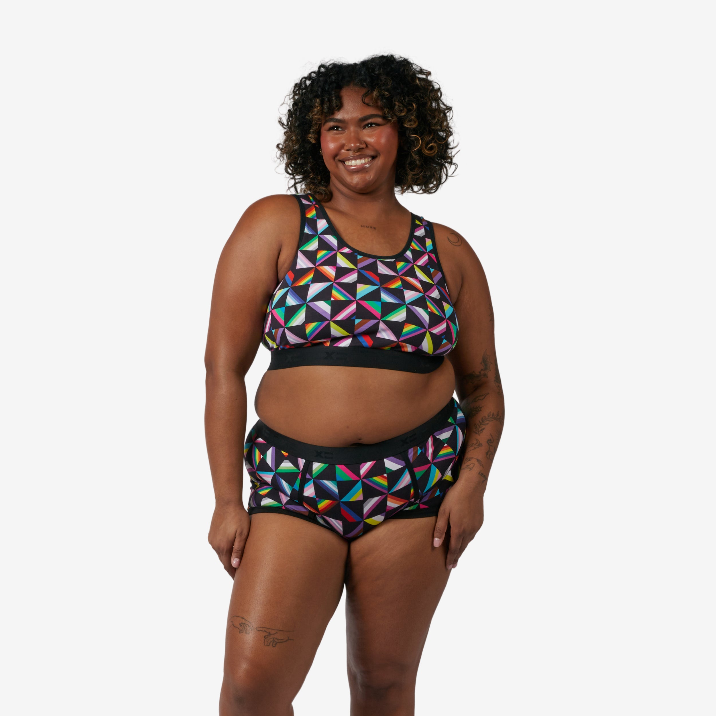 Model: Maliyah is 5'7" and wears a 2X