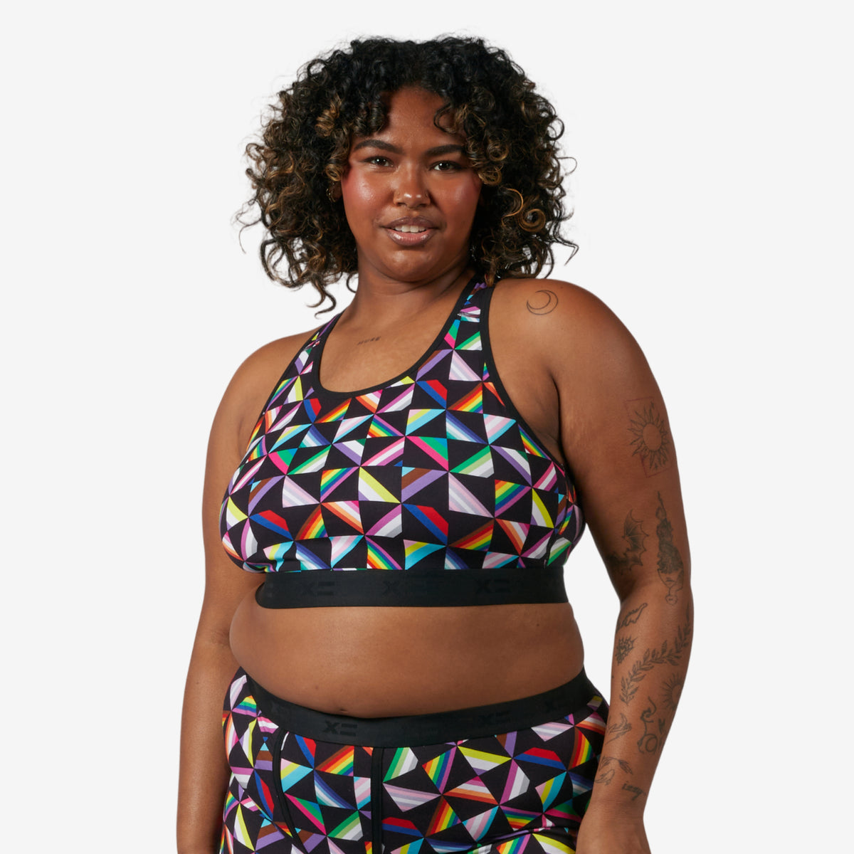 Model: Maliyah is 5'7" and wears a 2X